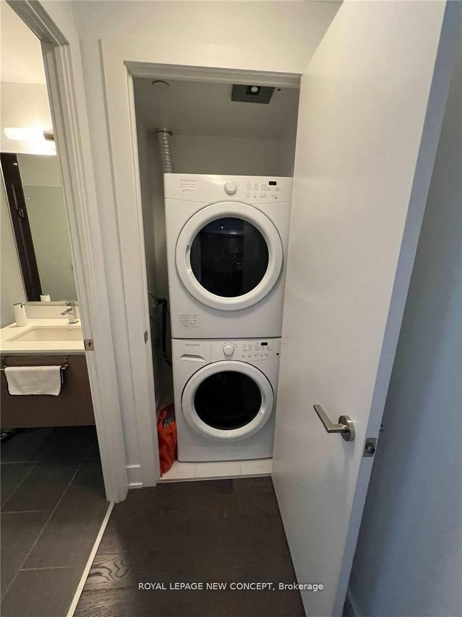 200 Bloor Street Unit 504 photo 15