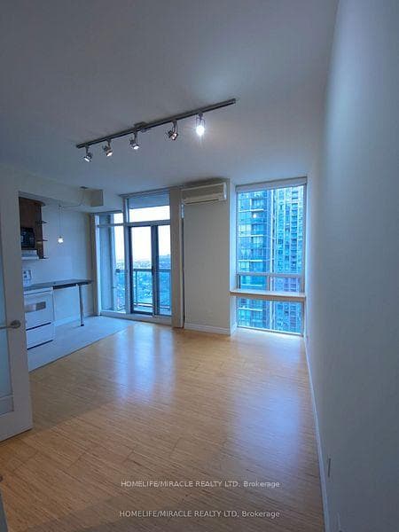 3504 Hurontario Street Unit 3006 photo 14
