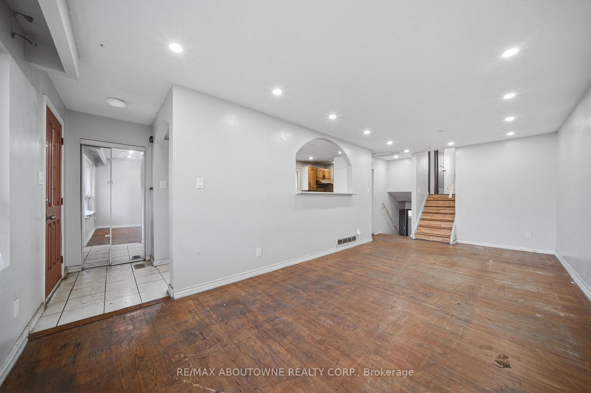 34 Seaborn Road photo 3