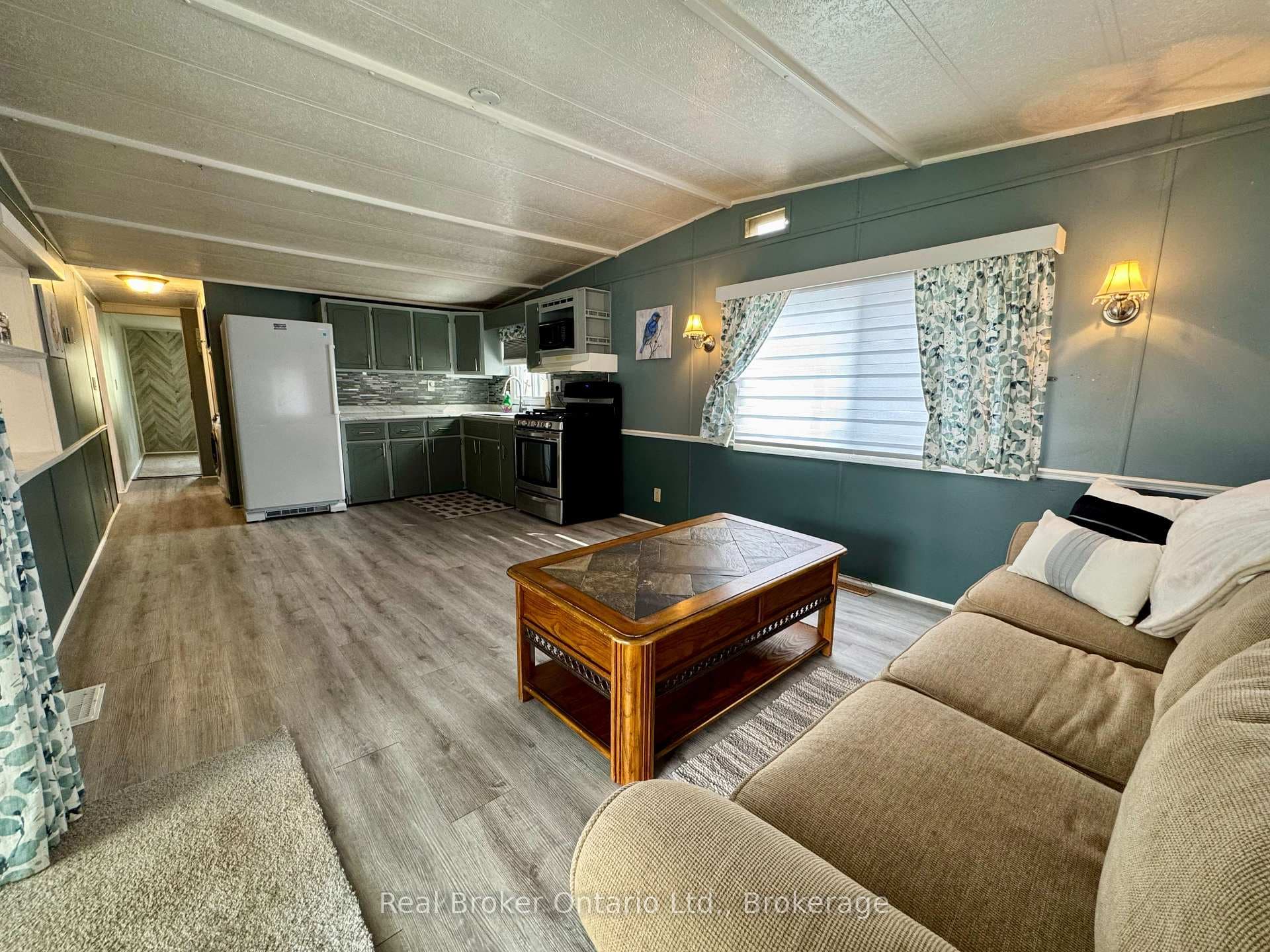 580 Beaver Creek Road Unit 159 photo 5
