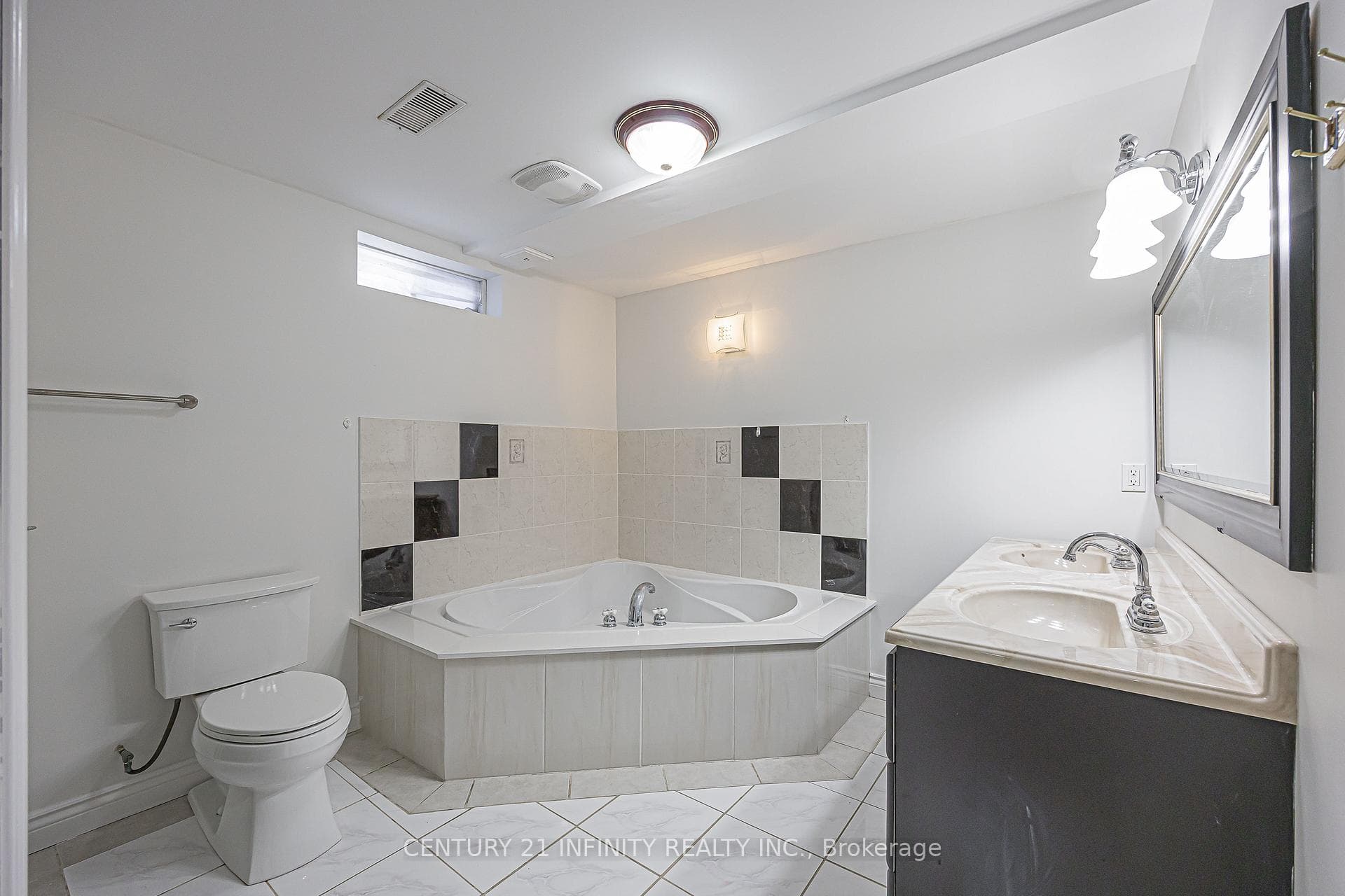 31 Gloria Crescent photo 49