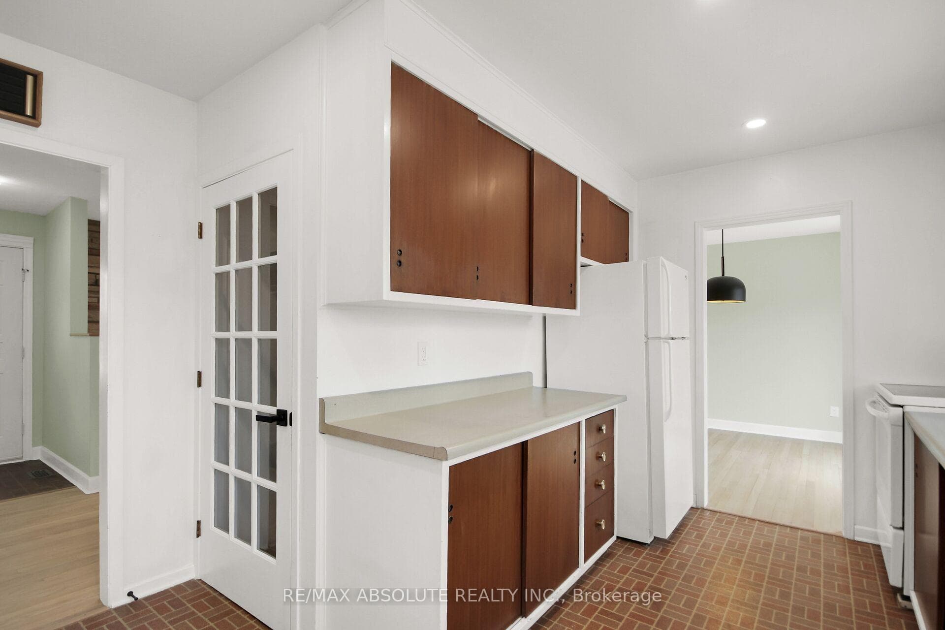 60 Foothills Drive photo 18