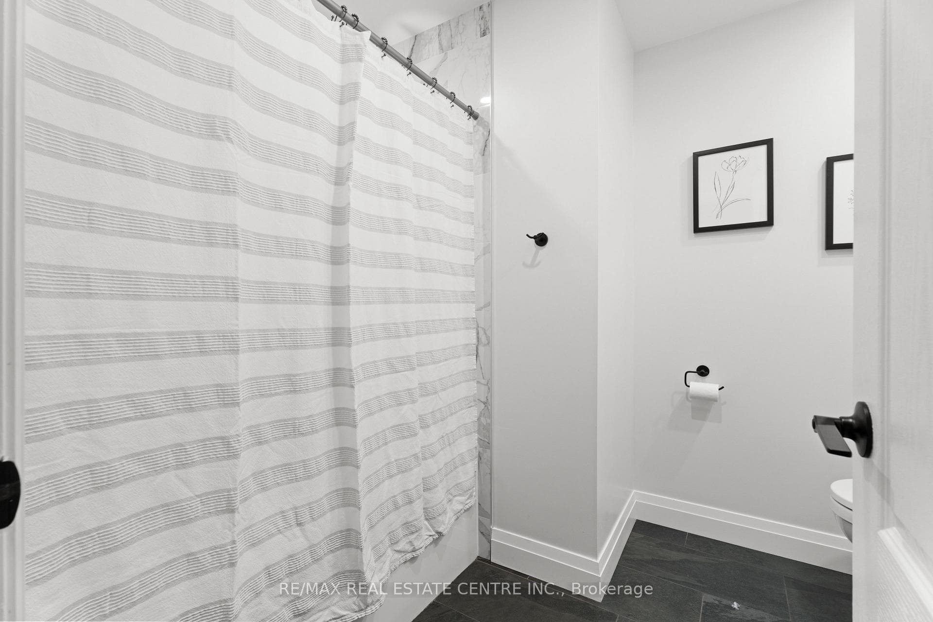 660 Cedar Street photo 27