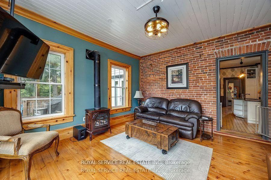 60 King Street photo 36