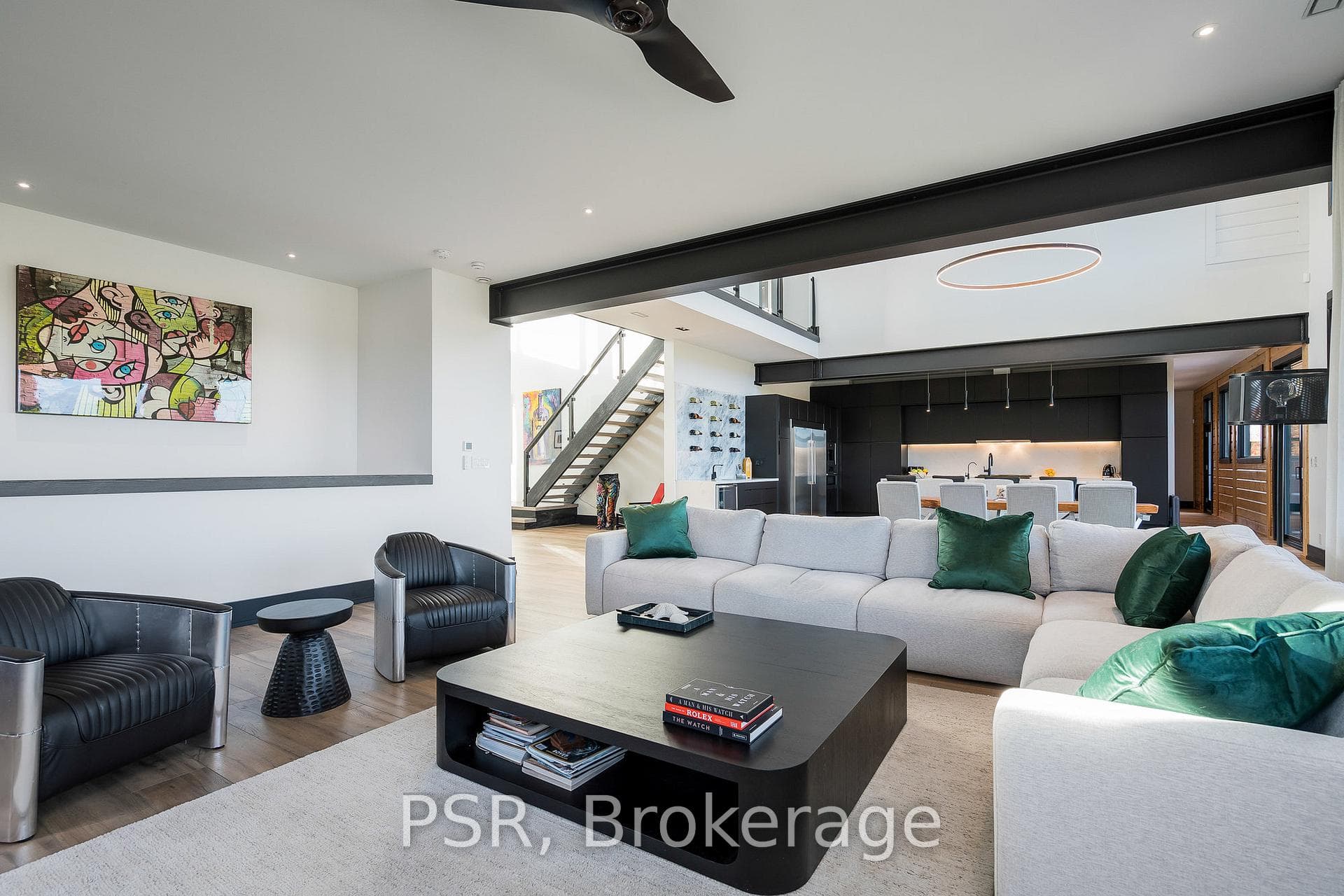 4 Raintree Court photo 6