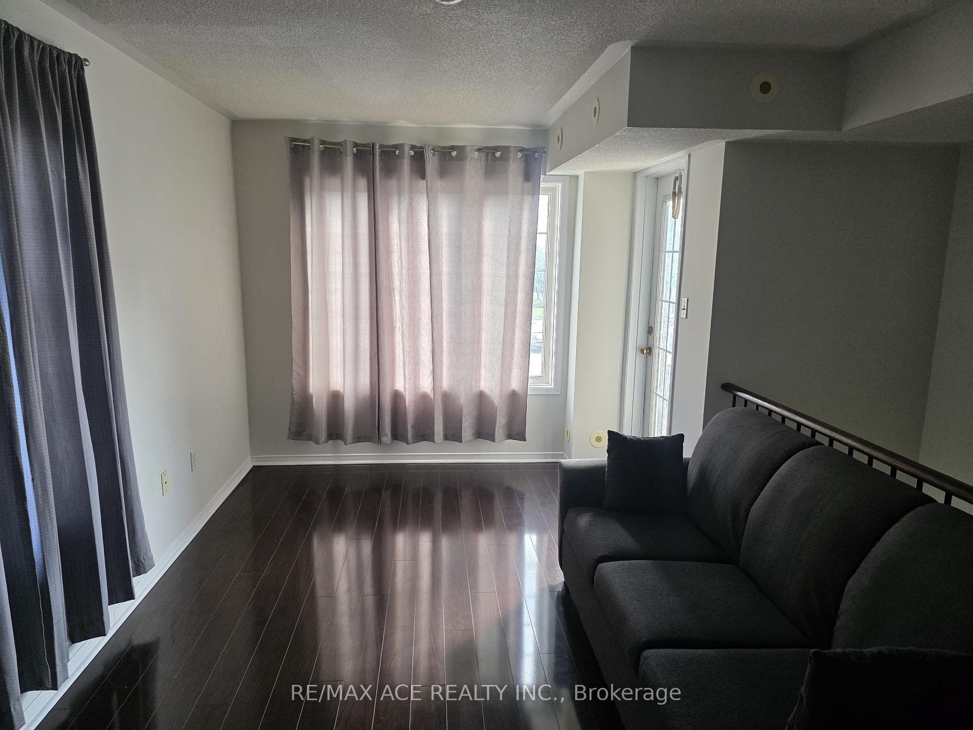 200 Mclevin Avenue Unit 98 photo 2