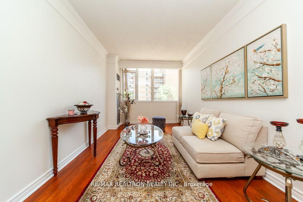 555 Yonge Street Unit #309 photo 38