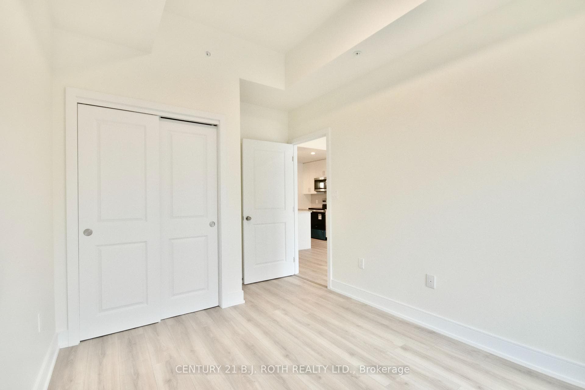 121 Mary Street Unit 203 photo 18
