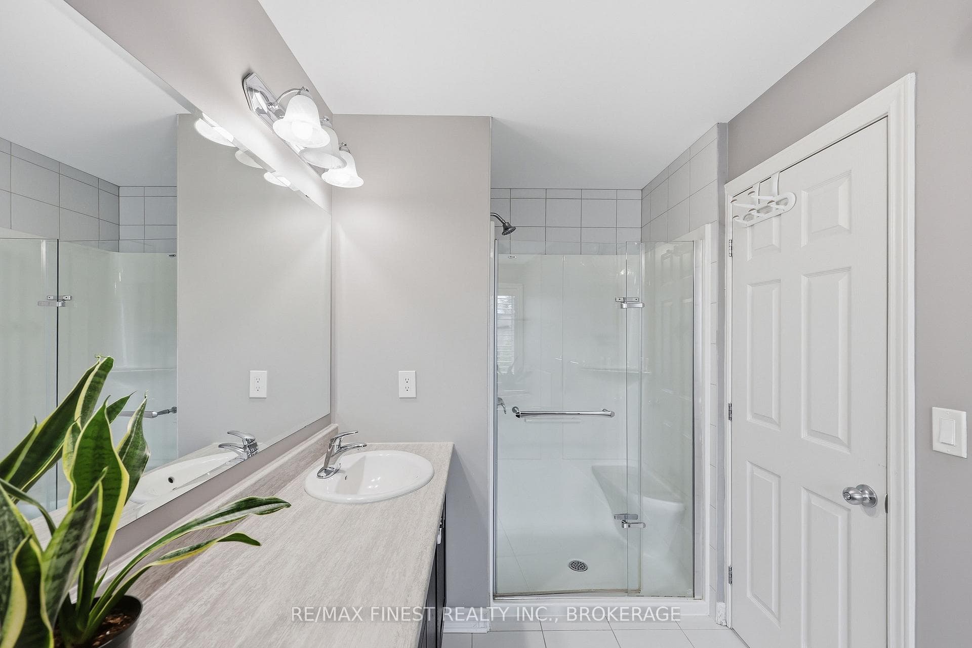 879 Riverview Way photo 28