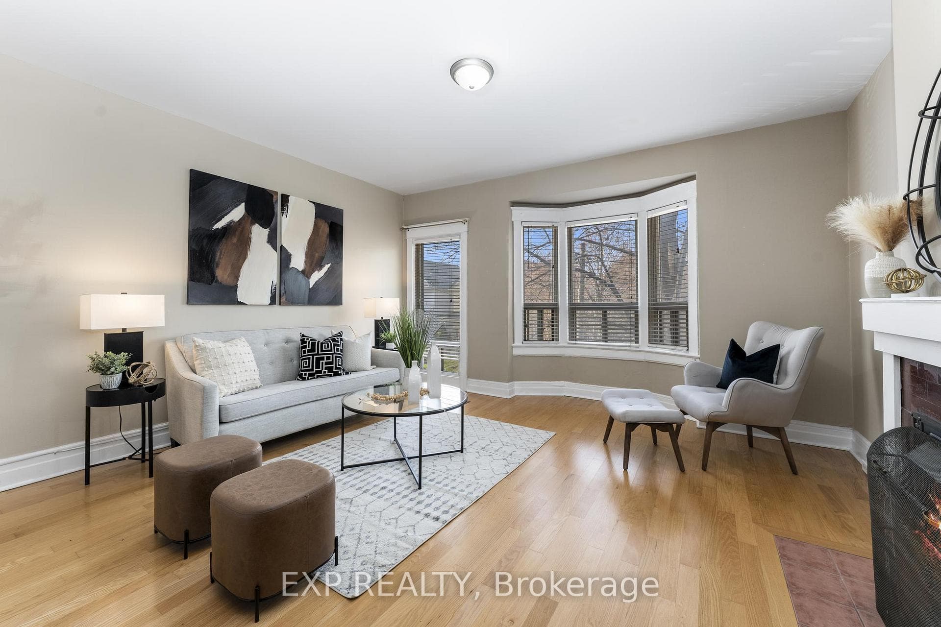 11 Harcourt Avenue photo 5