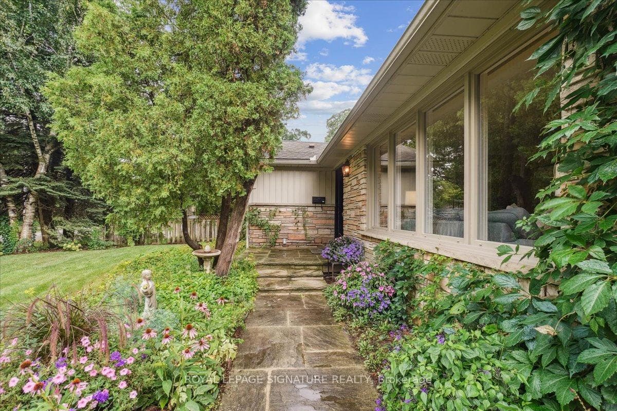 1719 Bramsey Drive photo 5