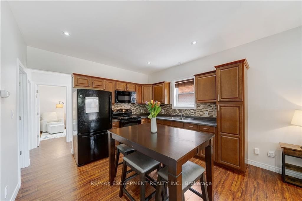 297 Rawdon Street photo 9