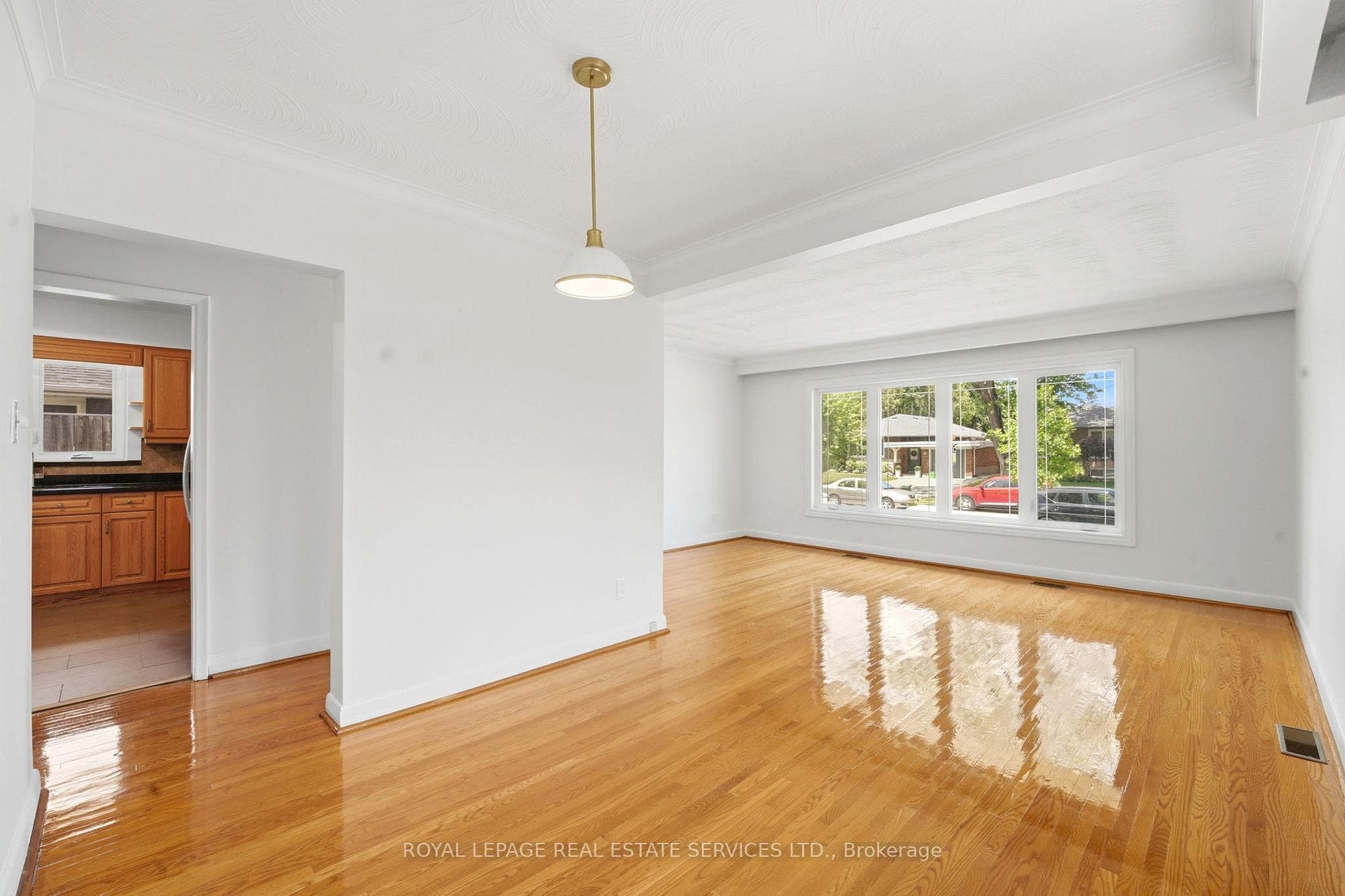 45 Poynter Drive photo 10