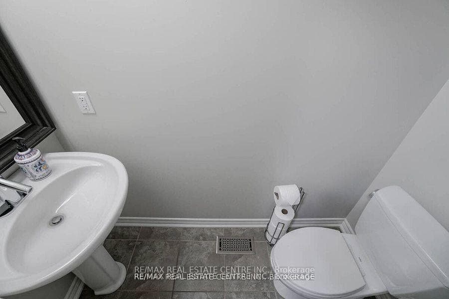 362 Plains Road Unit 17 photo 20