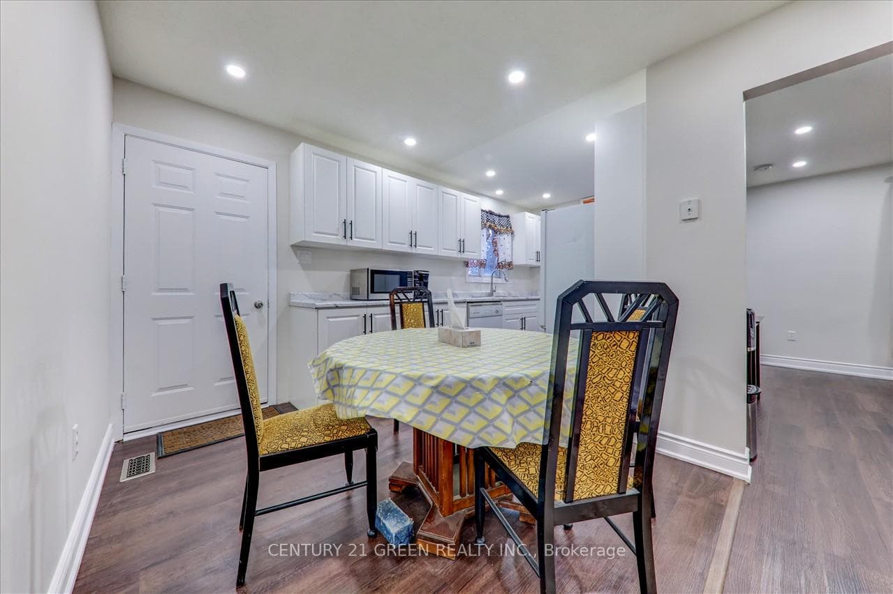 57 Madill Crescent photo 11