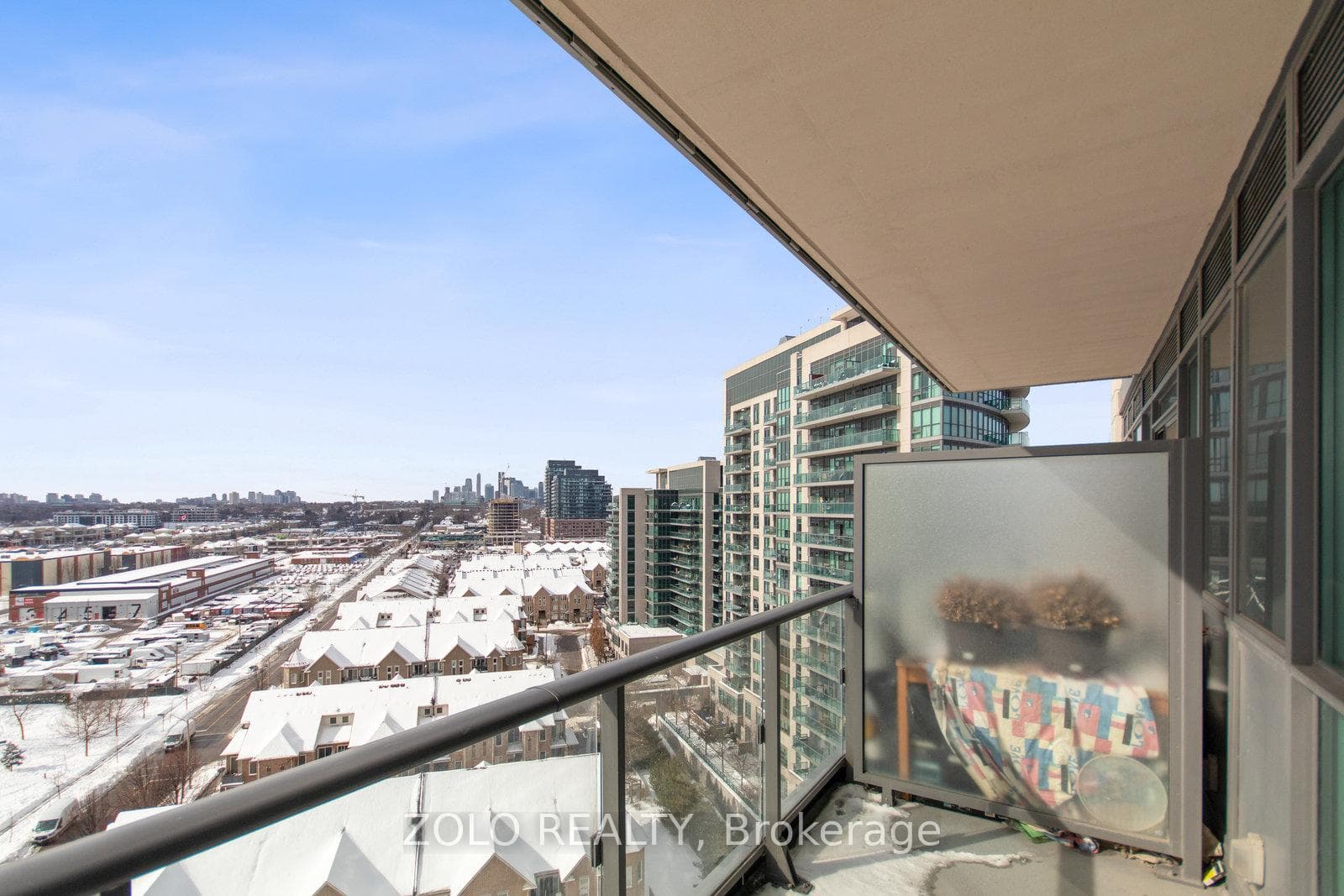 160 Vanderhoof Avenue Unit 1111 photo 13