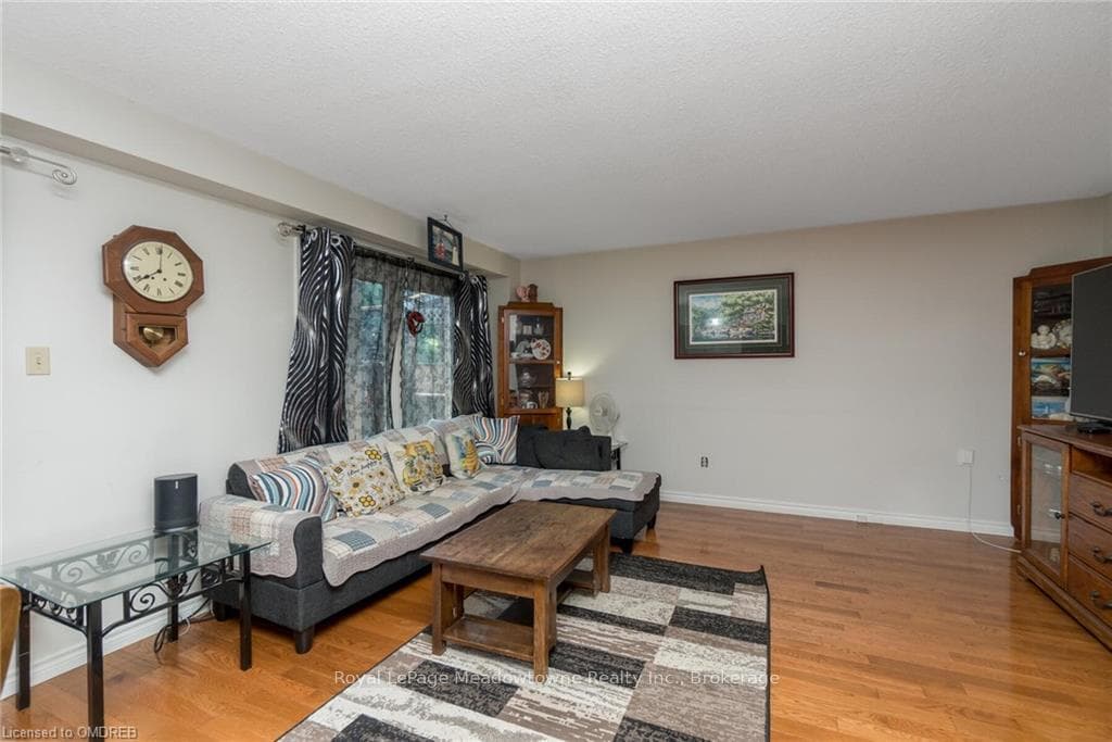 76 JOHN Street photo 10