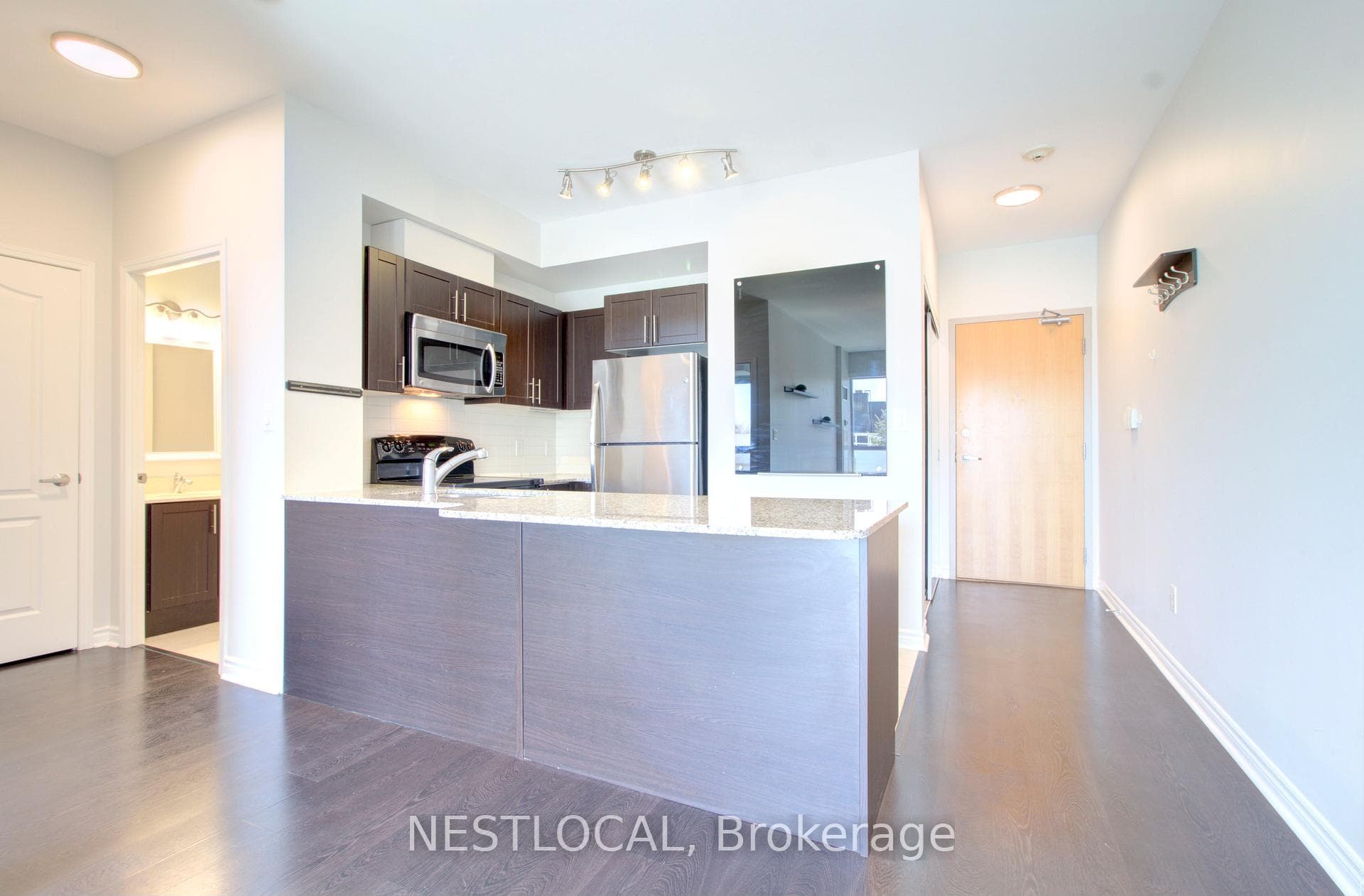 3865 Lake Shore Road Unit 202 photo 9