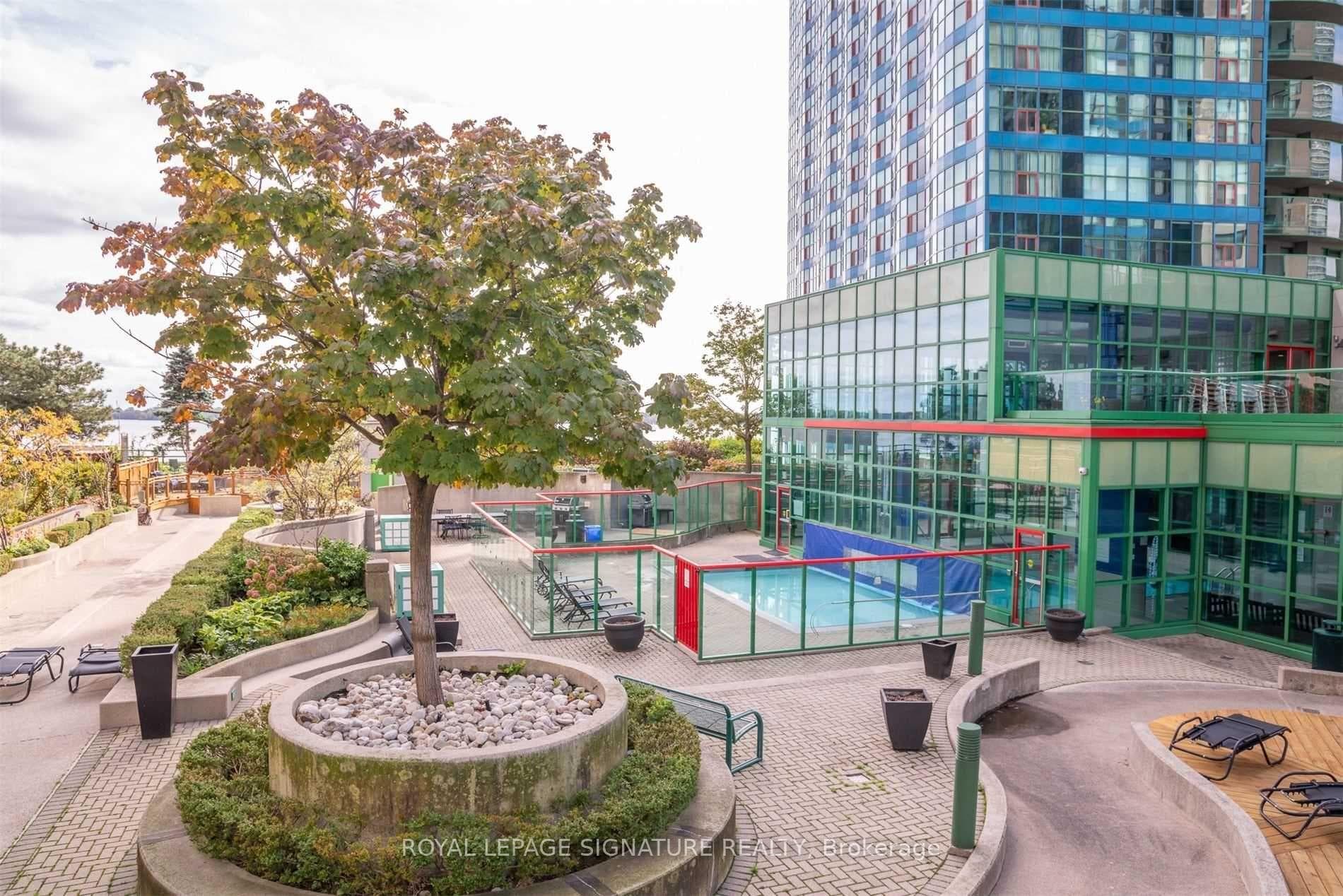 99 Harbour Square Unit 3005 photo 15