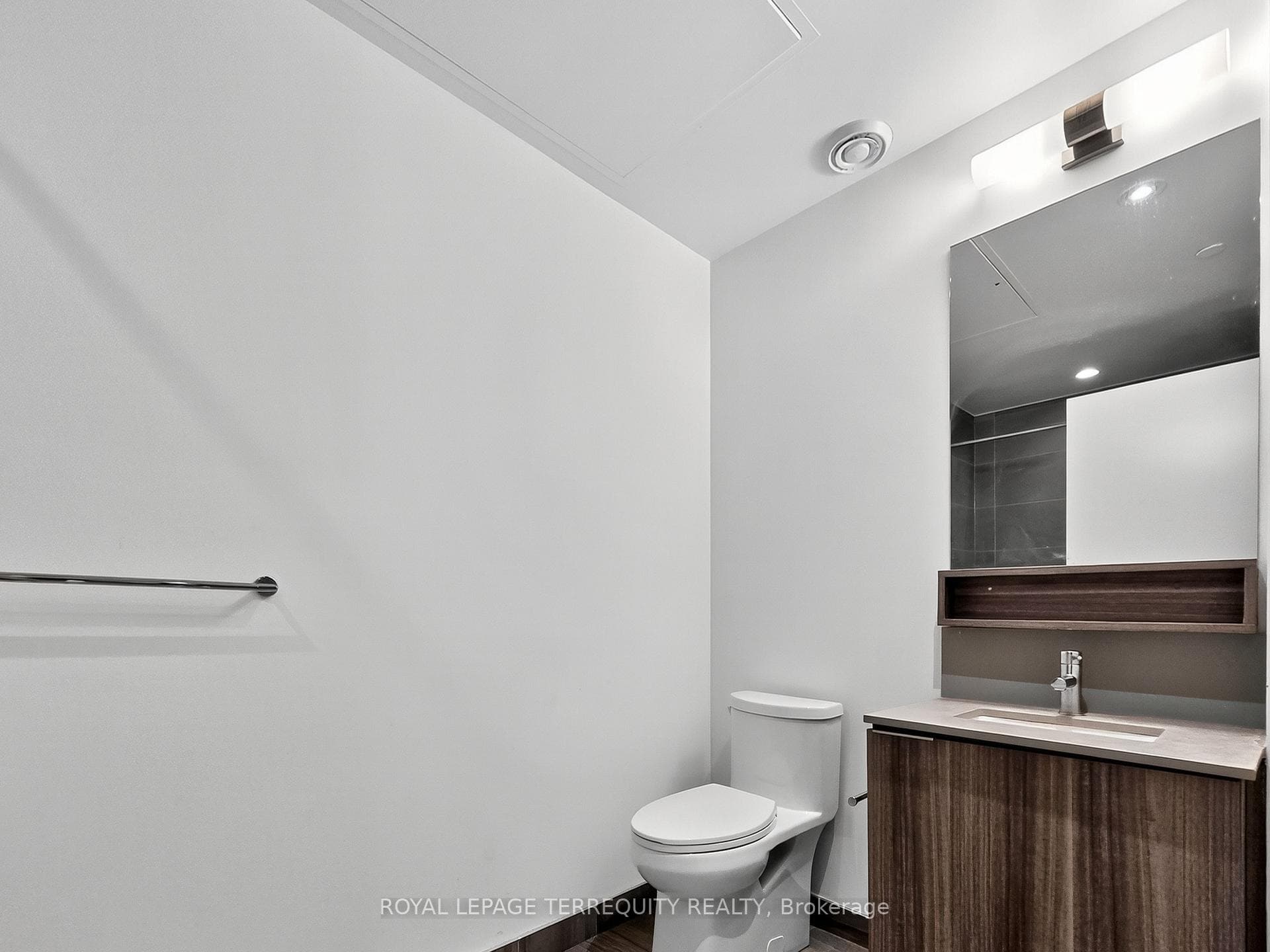 898 Portage Parkway Unit 3711 photo 3
