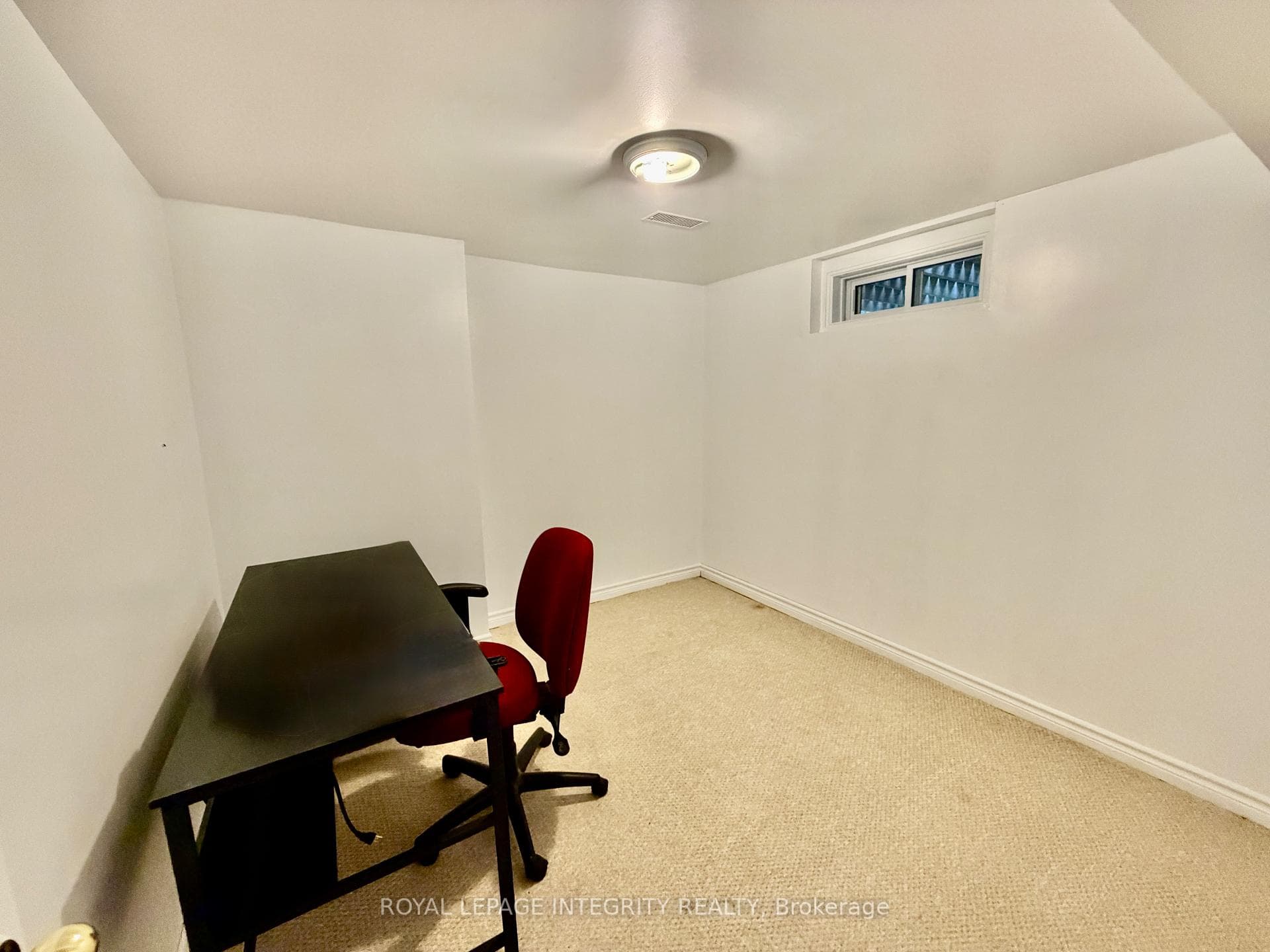 1039 Karsh Drive photo 31