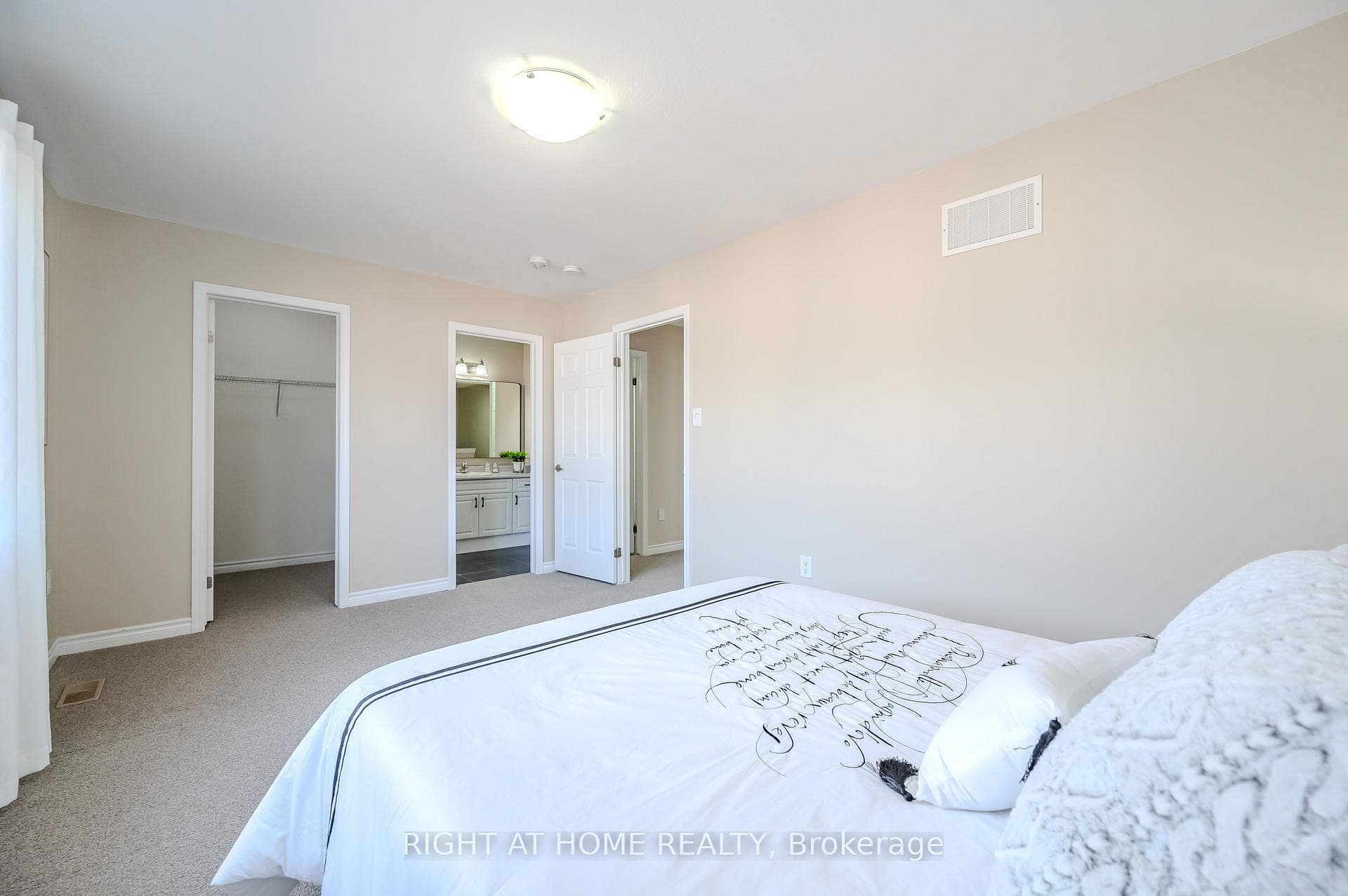 61 Arbourview Crescent photo 15