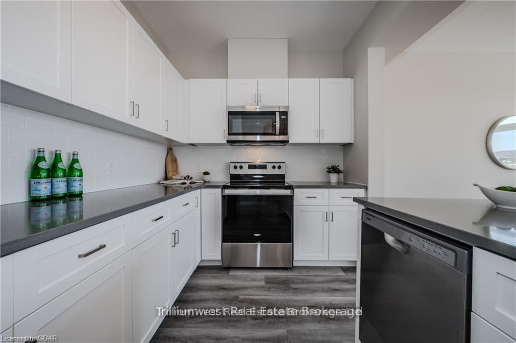 64 Ayr Meadows Crescent photo 7