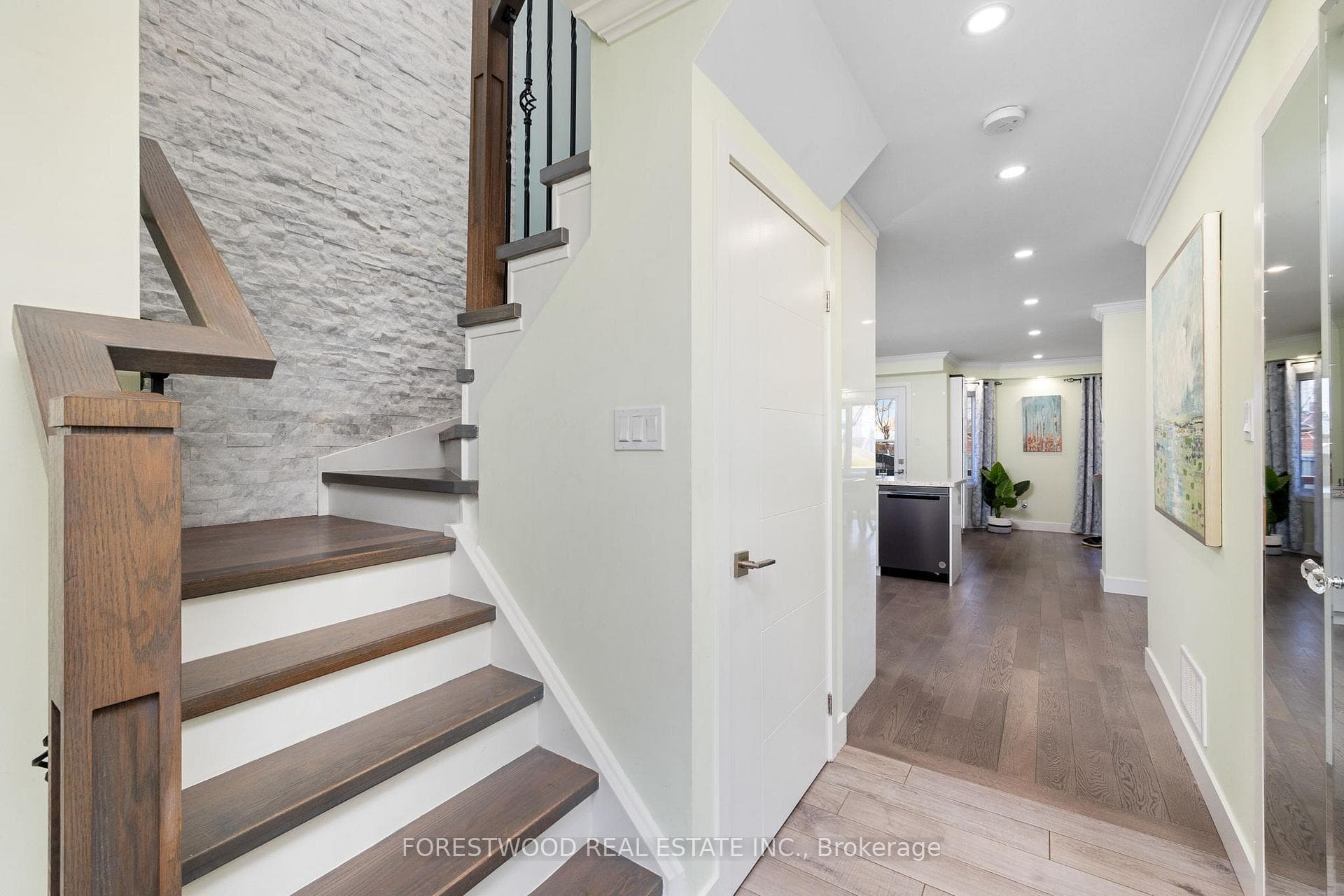 3533 Nutcracker Drive photo 5