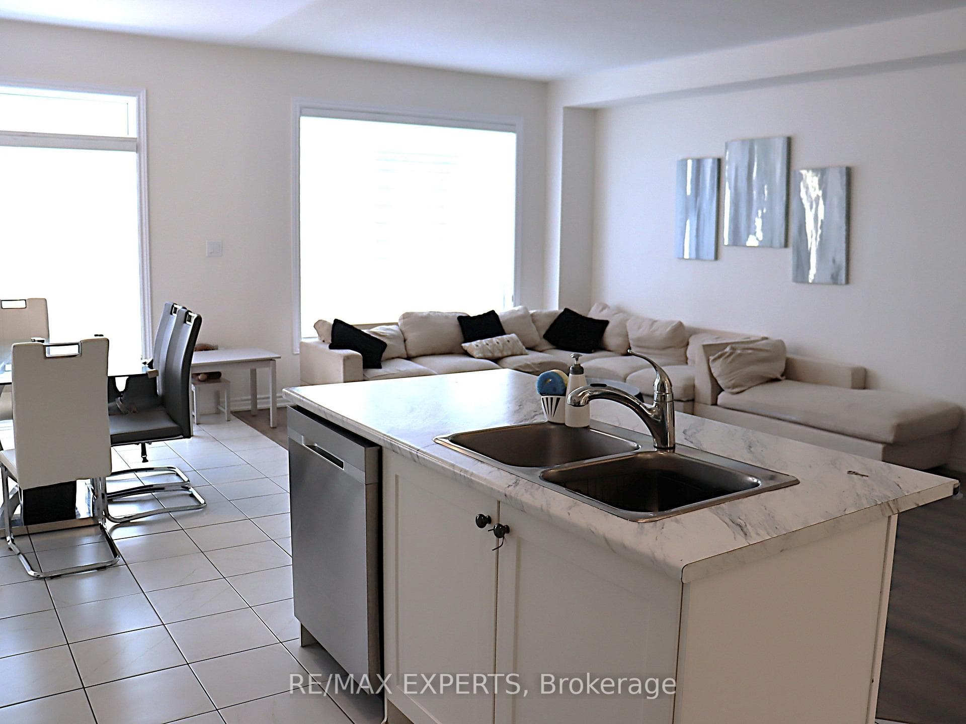 2265 Grainger Loop photo 11