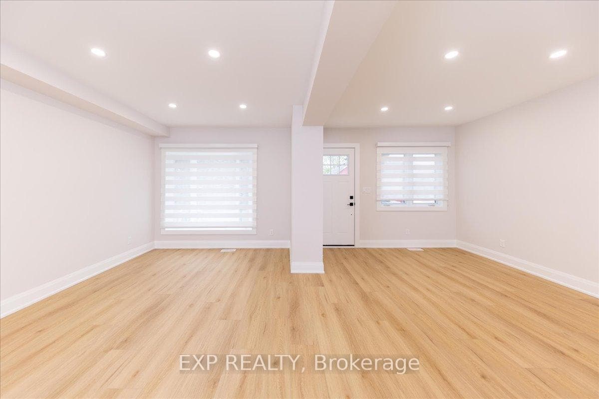 149 Ivon Avenue photo 11