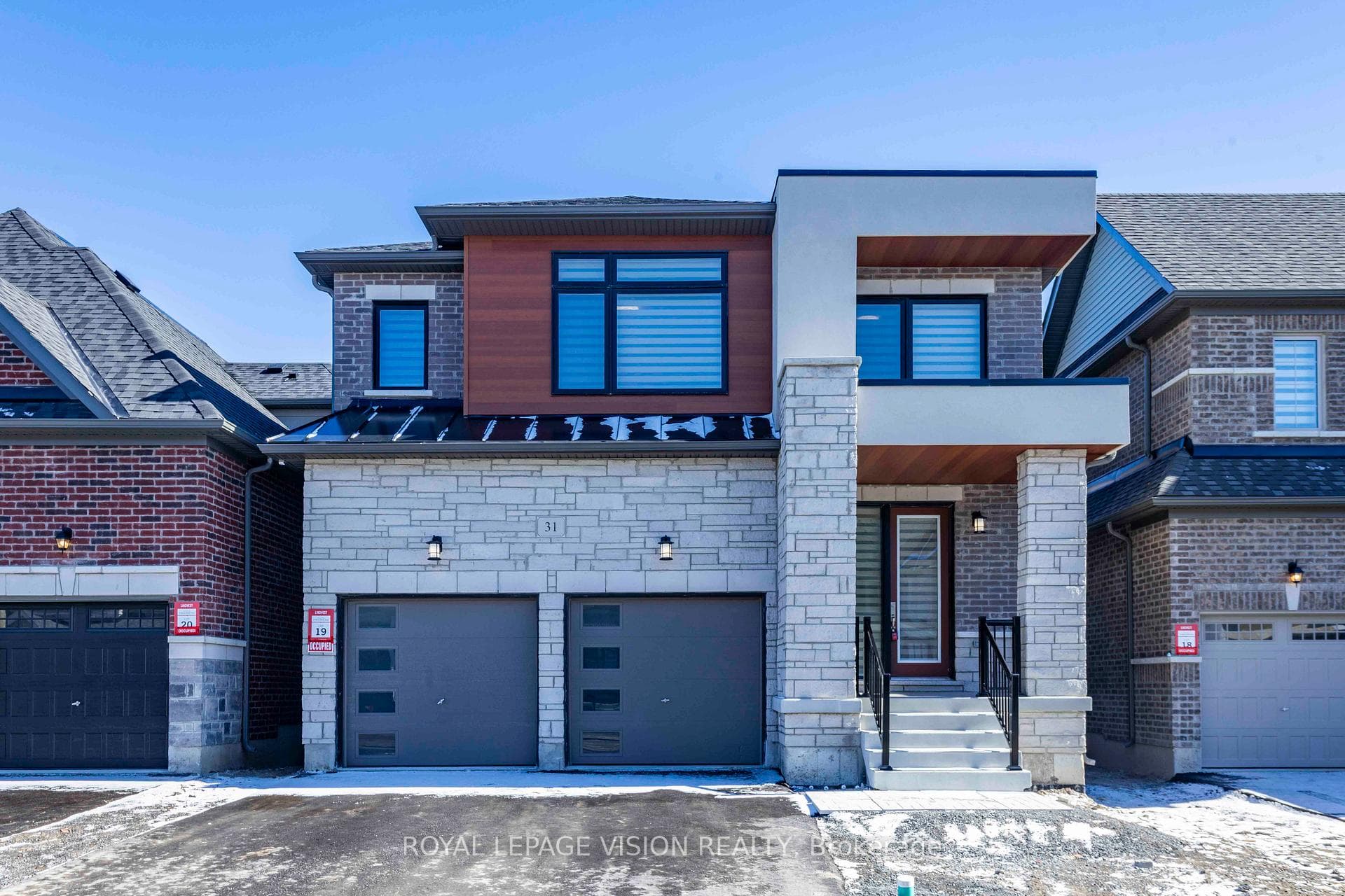 31 Wesley Brooks Street photo 1