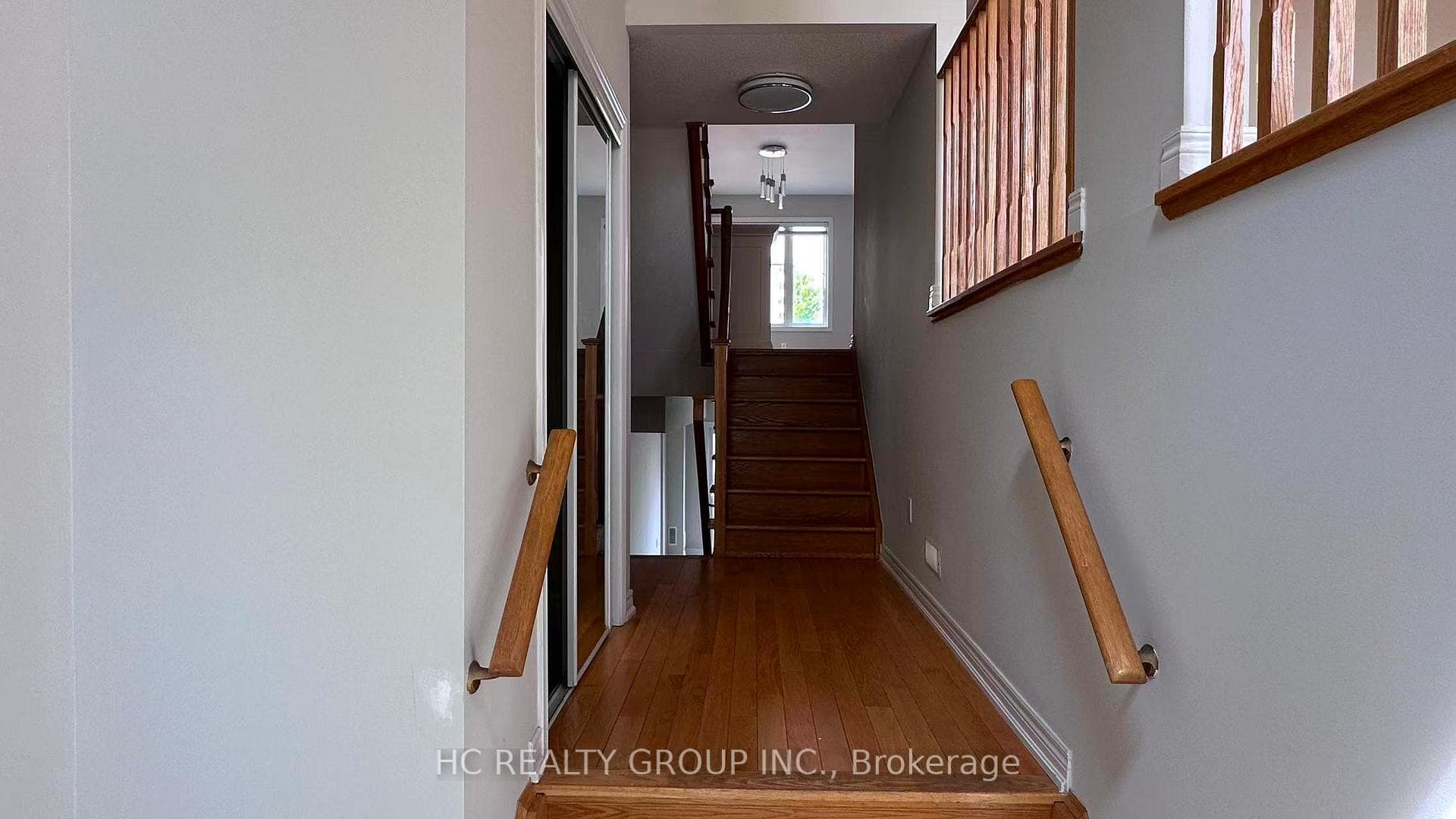7 Lily Cup Avenue photo 2