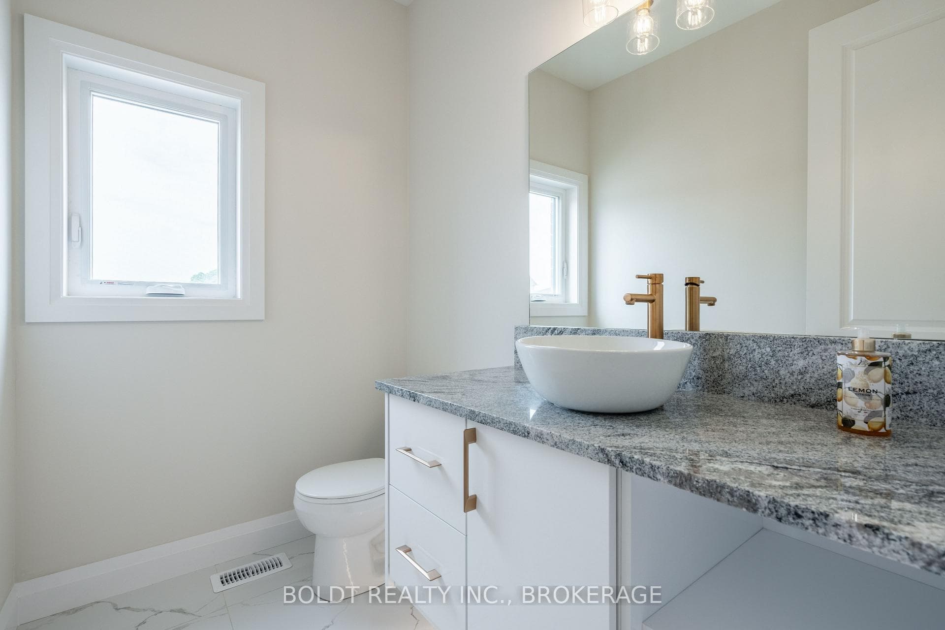 183 Walker Road photo 19