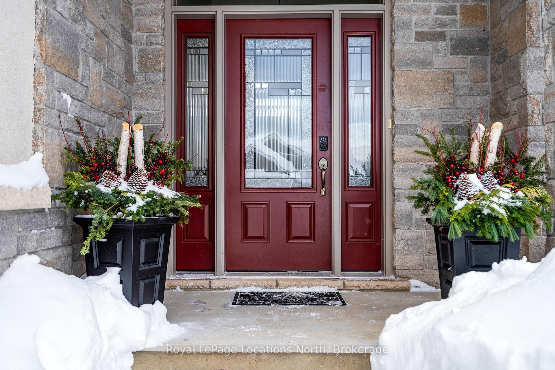 1 Thorncroft Court photo 6