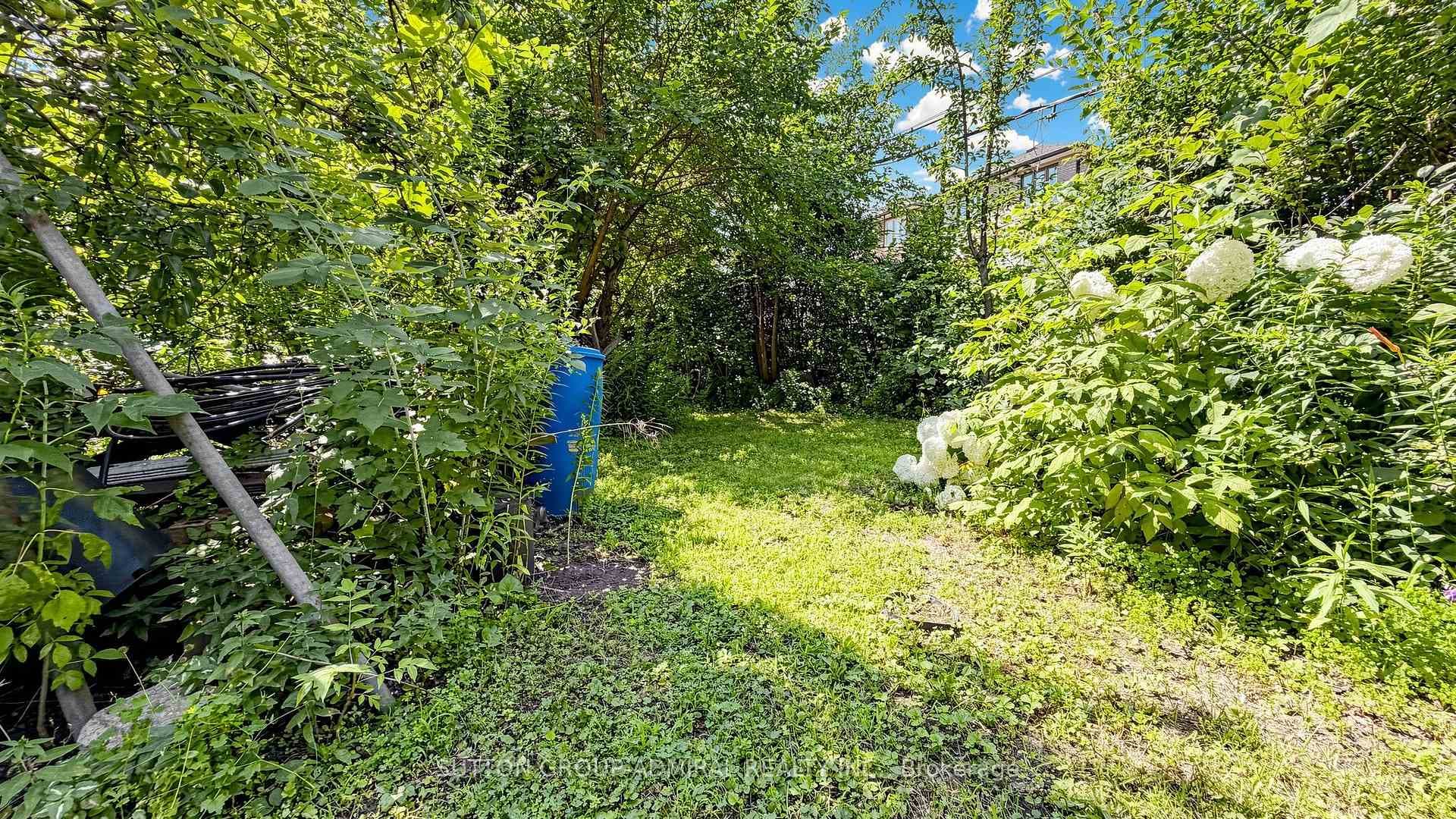 62 Rosemeade Avenue photo 47