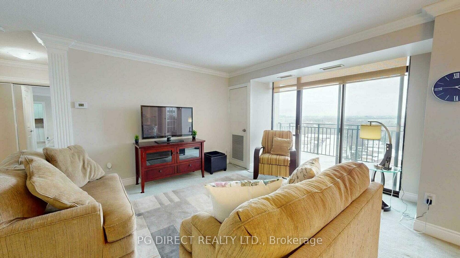 500 Green Road Unit 1216 photo 8