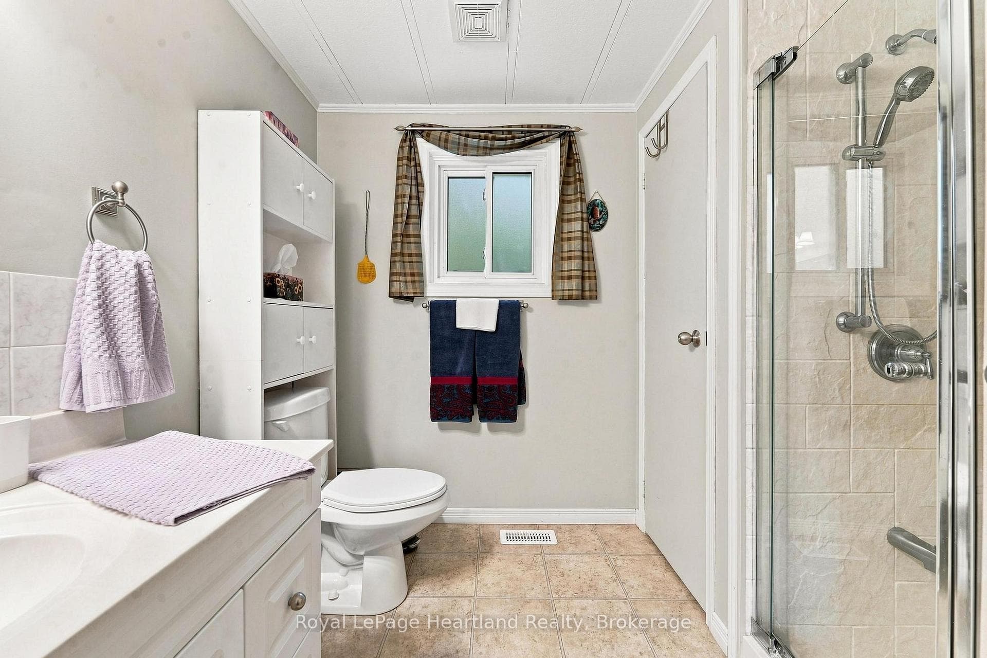 16 Huron Lane photo 17