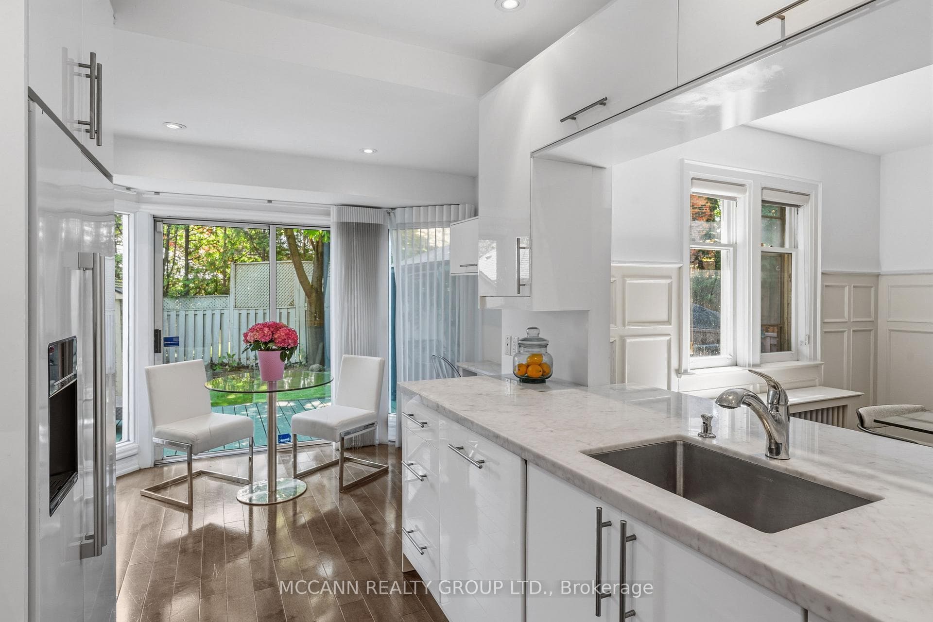 111 Chudleigh Avenue photo 12