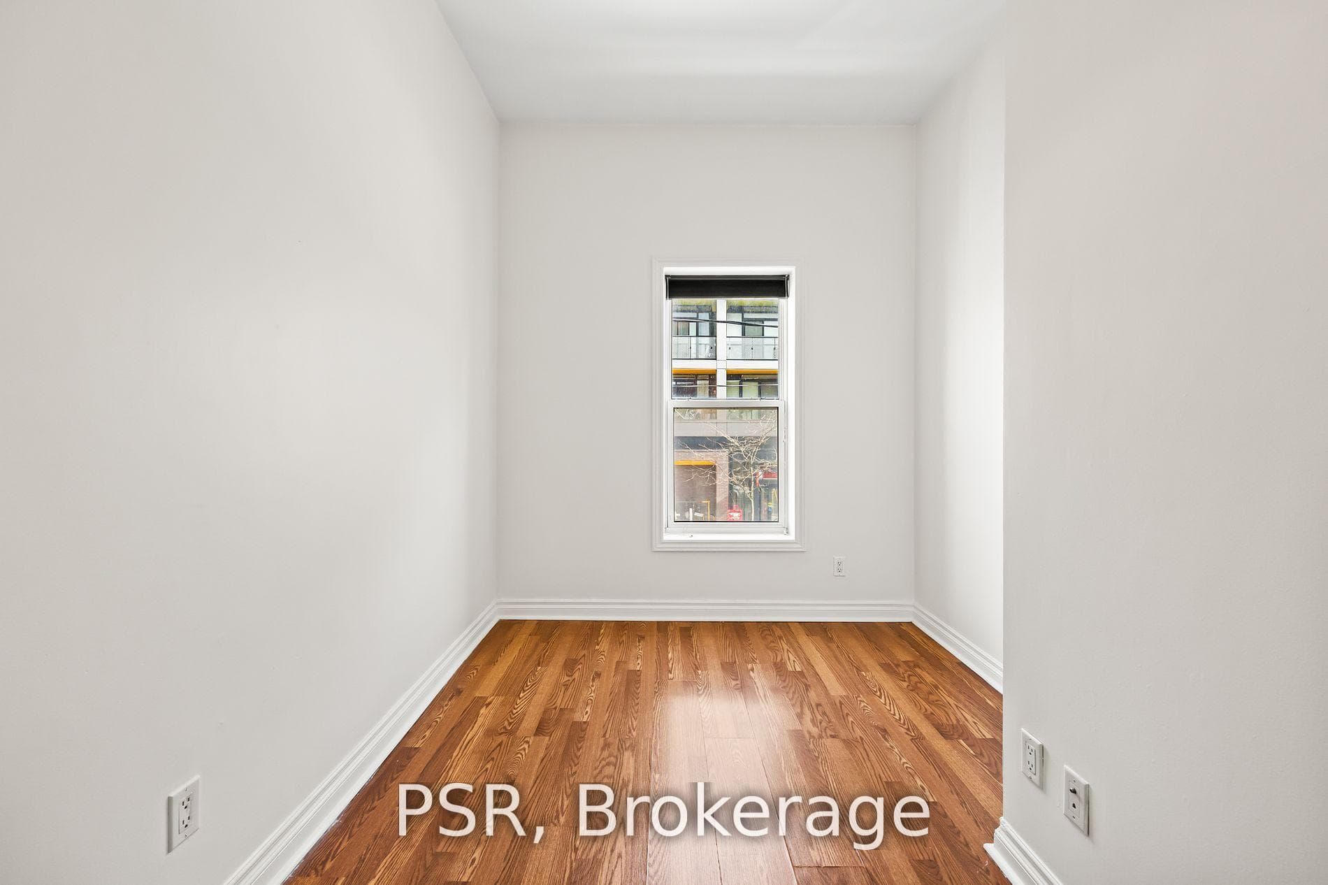 112 Ossington Avenue photo 10