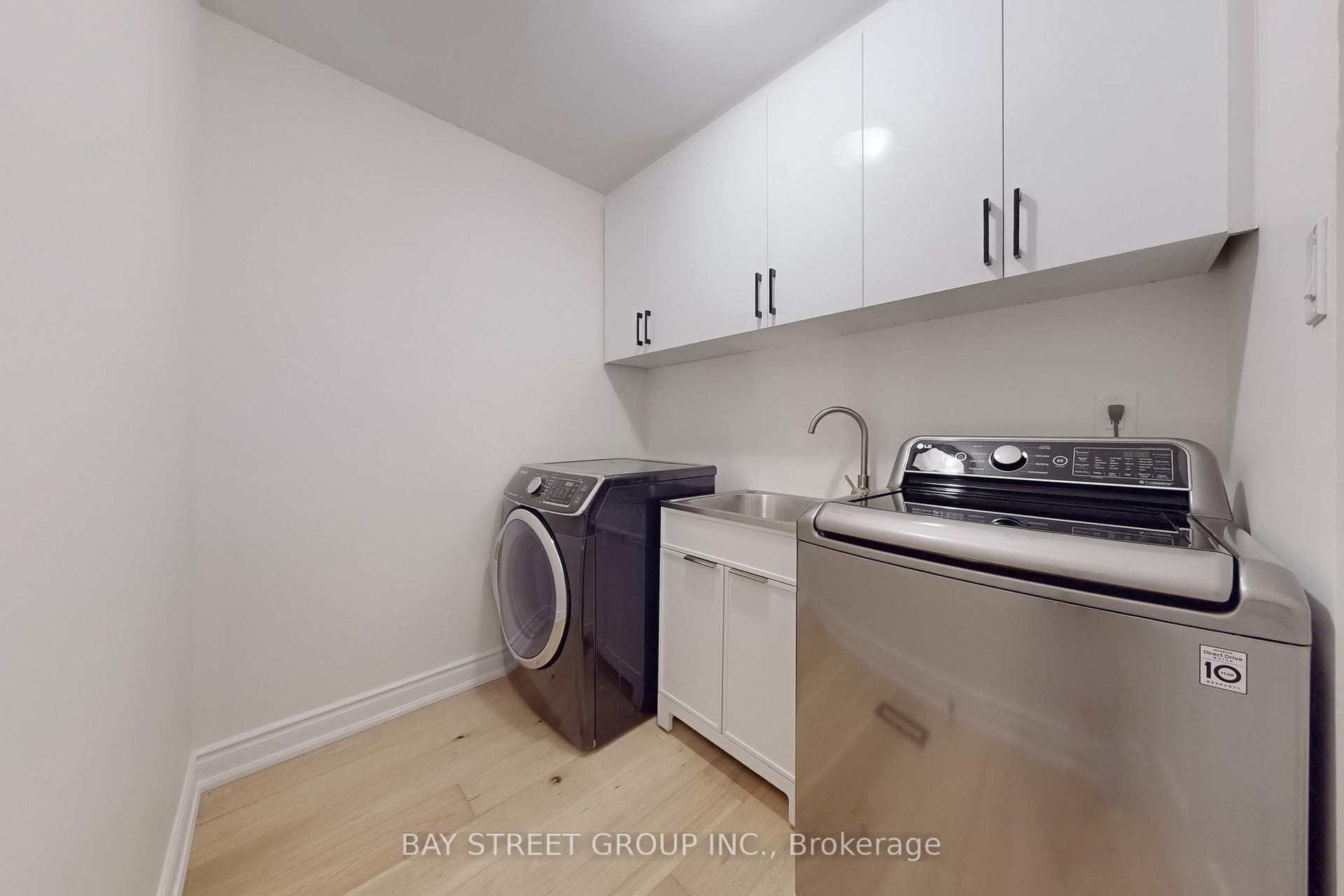 19 Mantell Crescent photo 17
