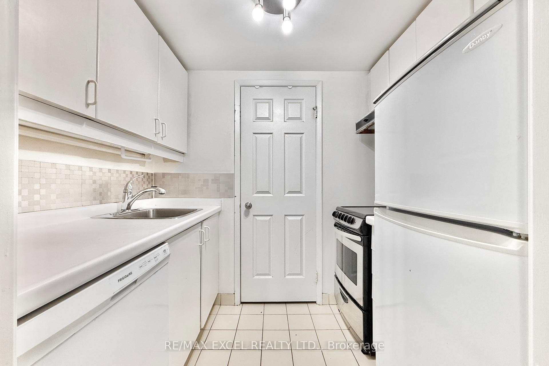 44 Gerrard Street Unit 1208 photo 13