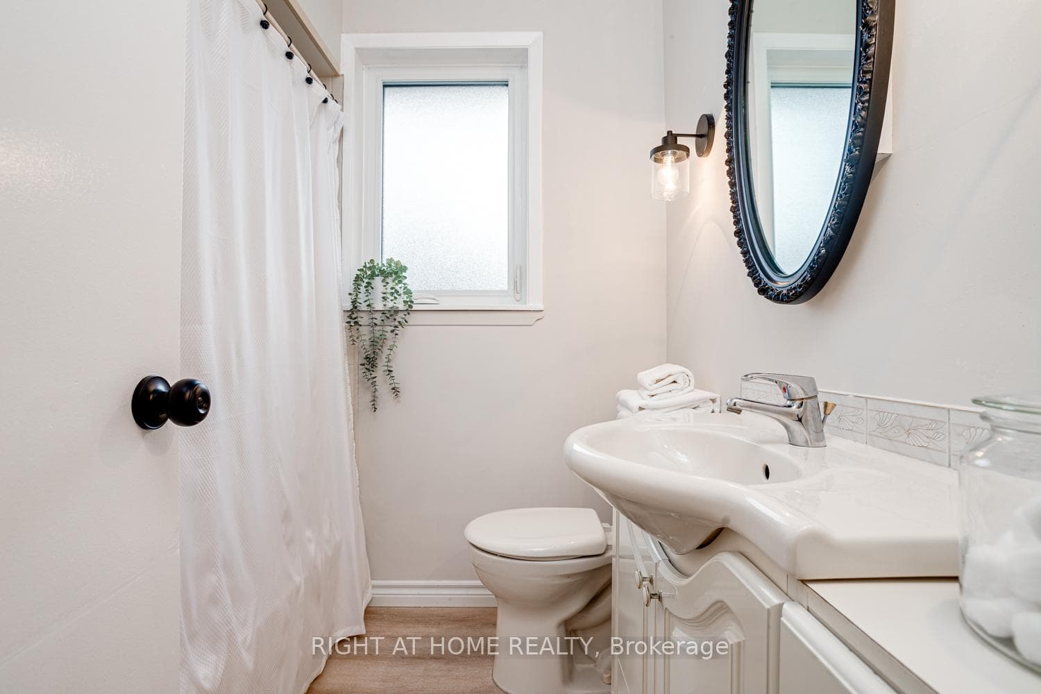 75 Milford Haven Drive photo 20