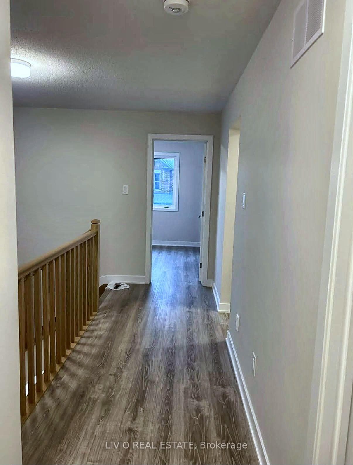 1007 SHOWMAN Street photo 15