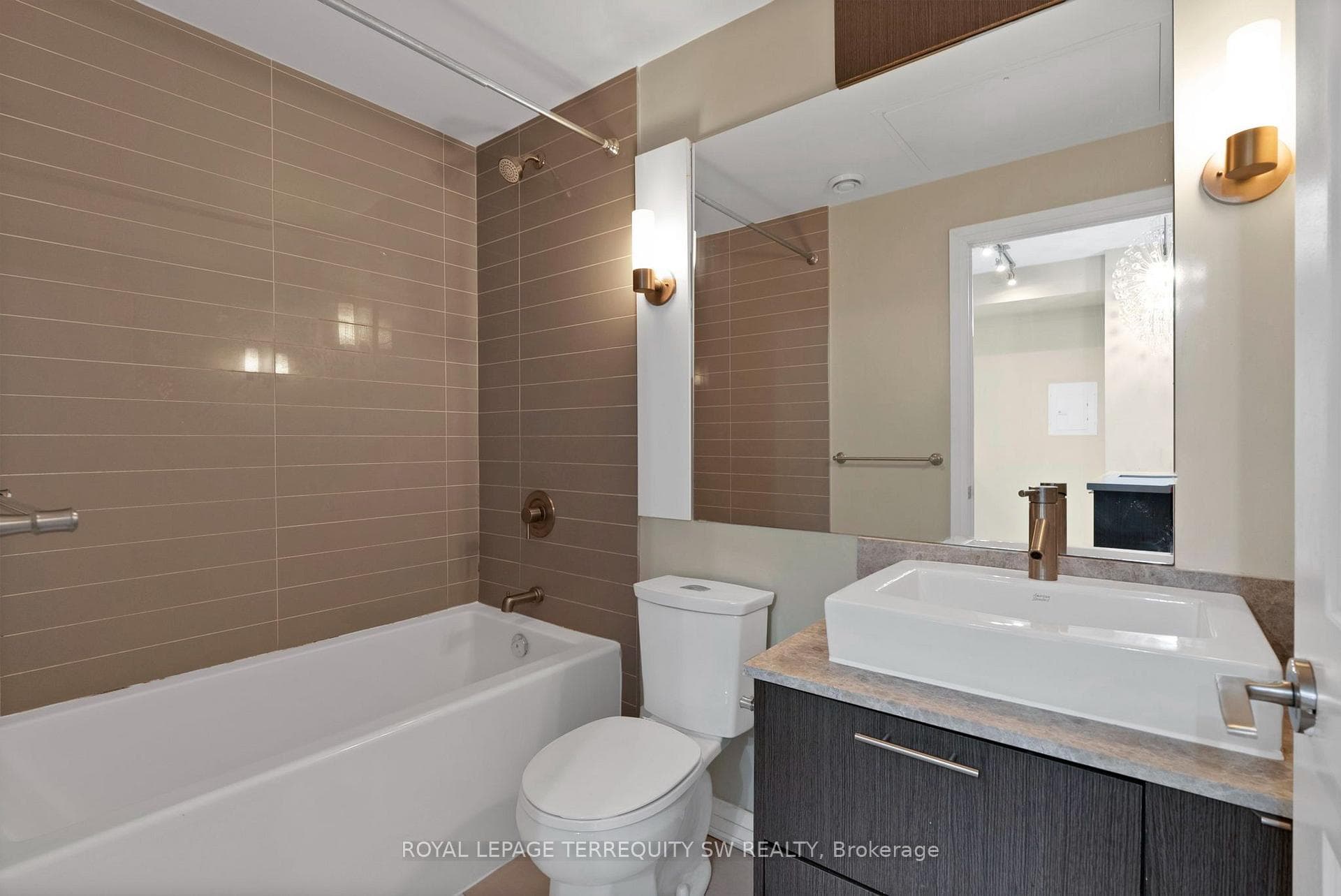 8 Mercer Street Unit 1307 photo 13