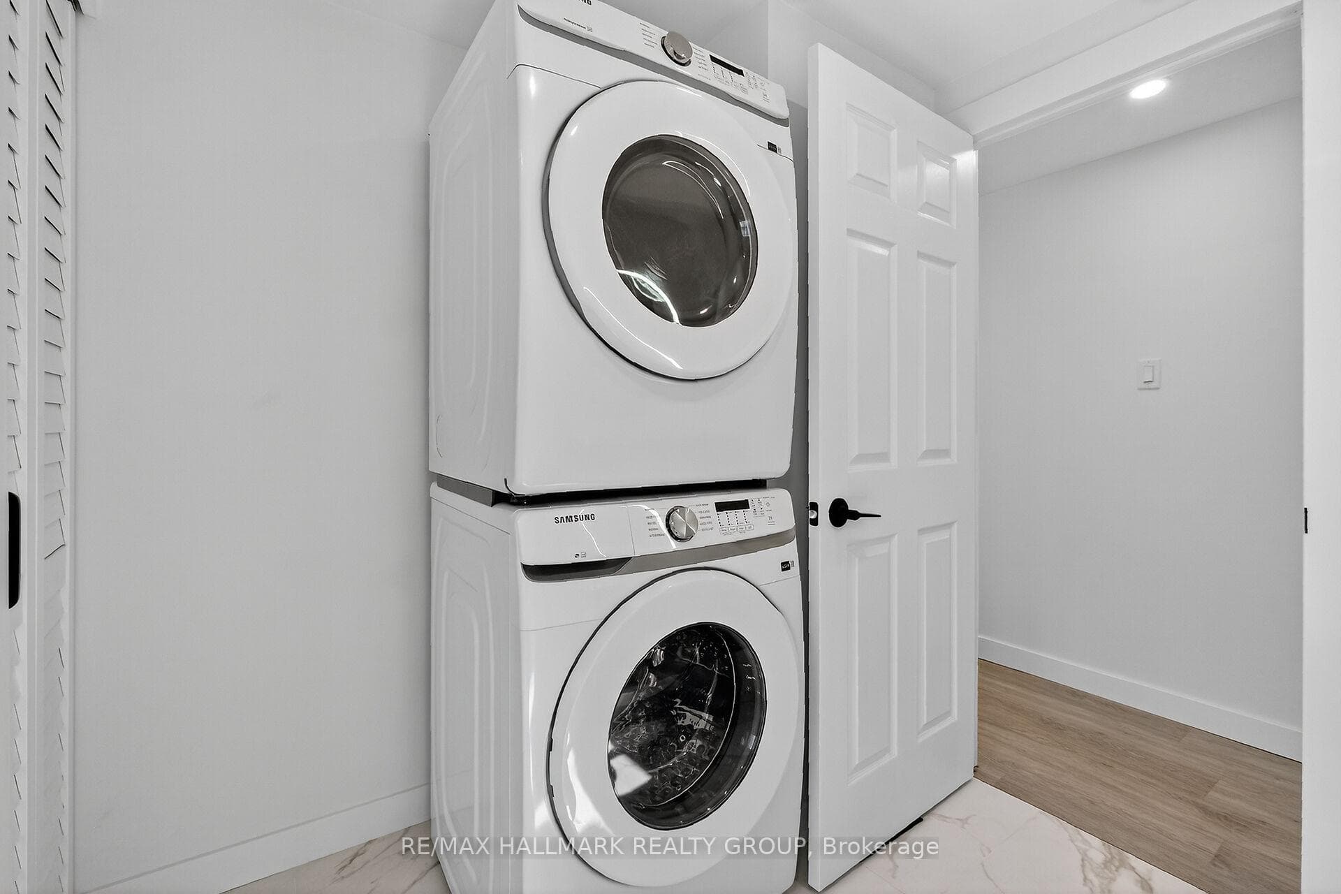 3535 St. Joseph Boulevard Unit 68 photo 17