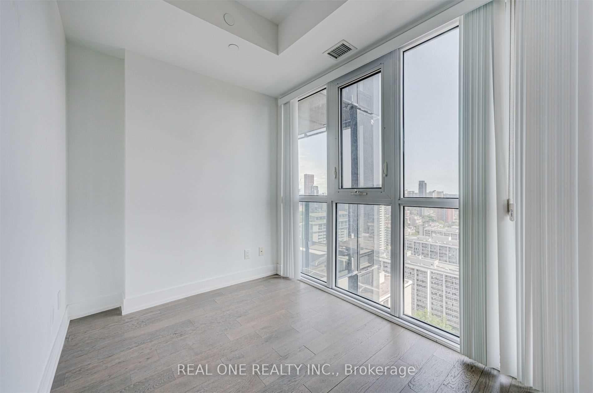 7 Grenville Street Unit 2907 photo 17