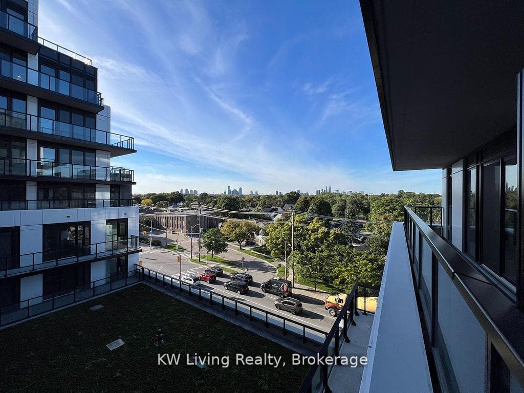 801 The Queensway N/A Unit 605 photo 20