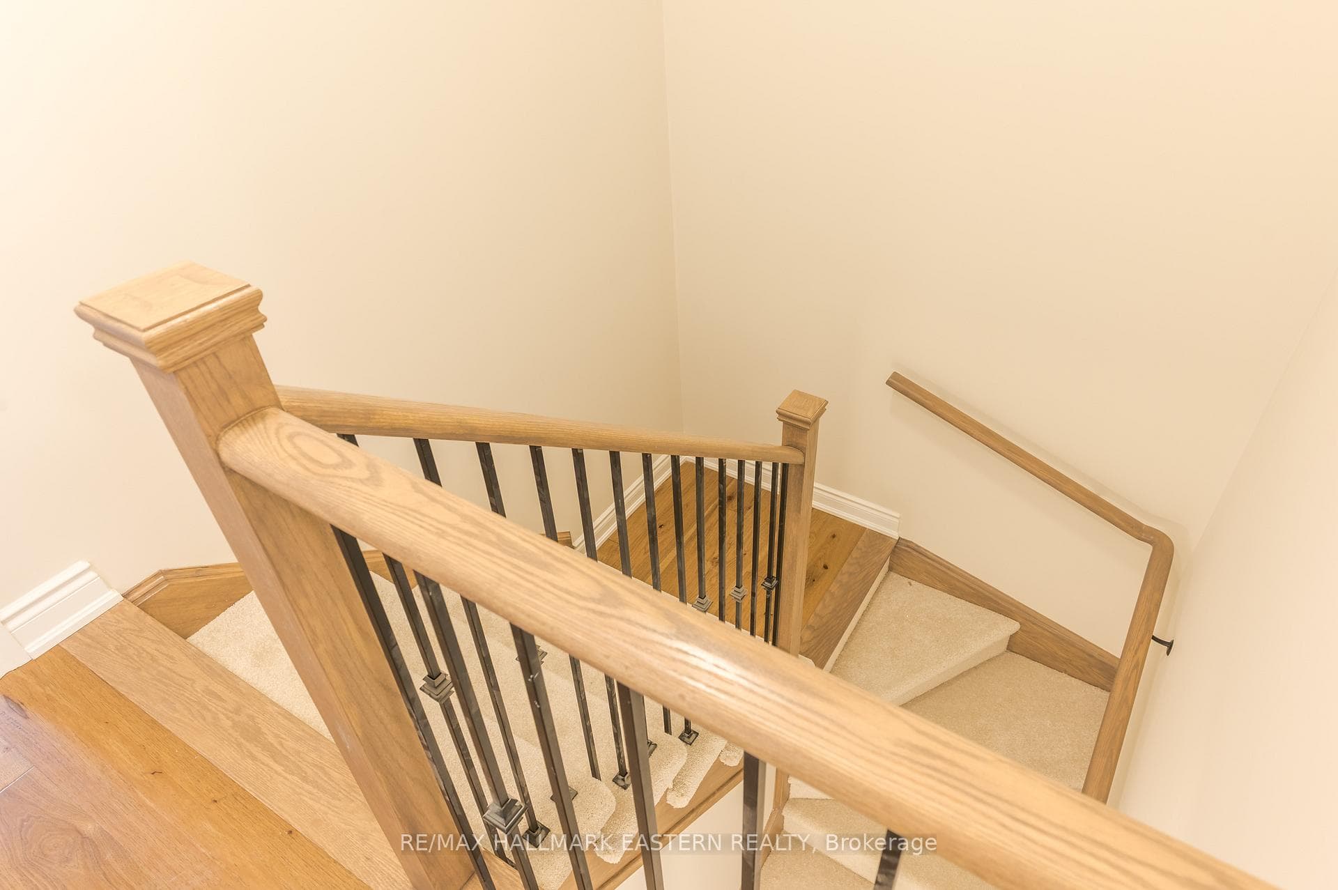 Metal spindles, Oak handrailing and stringers