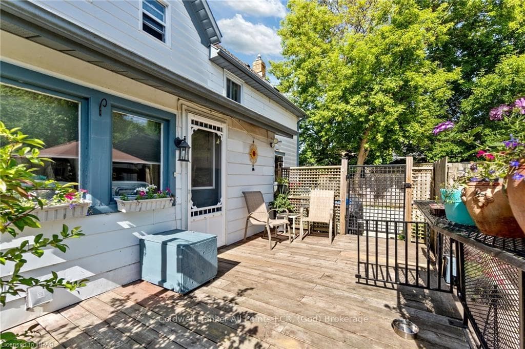 155 QUEBEC Street photo 31