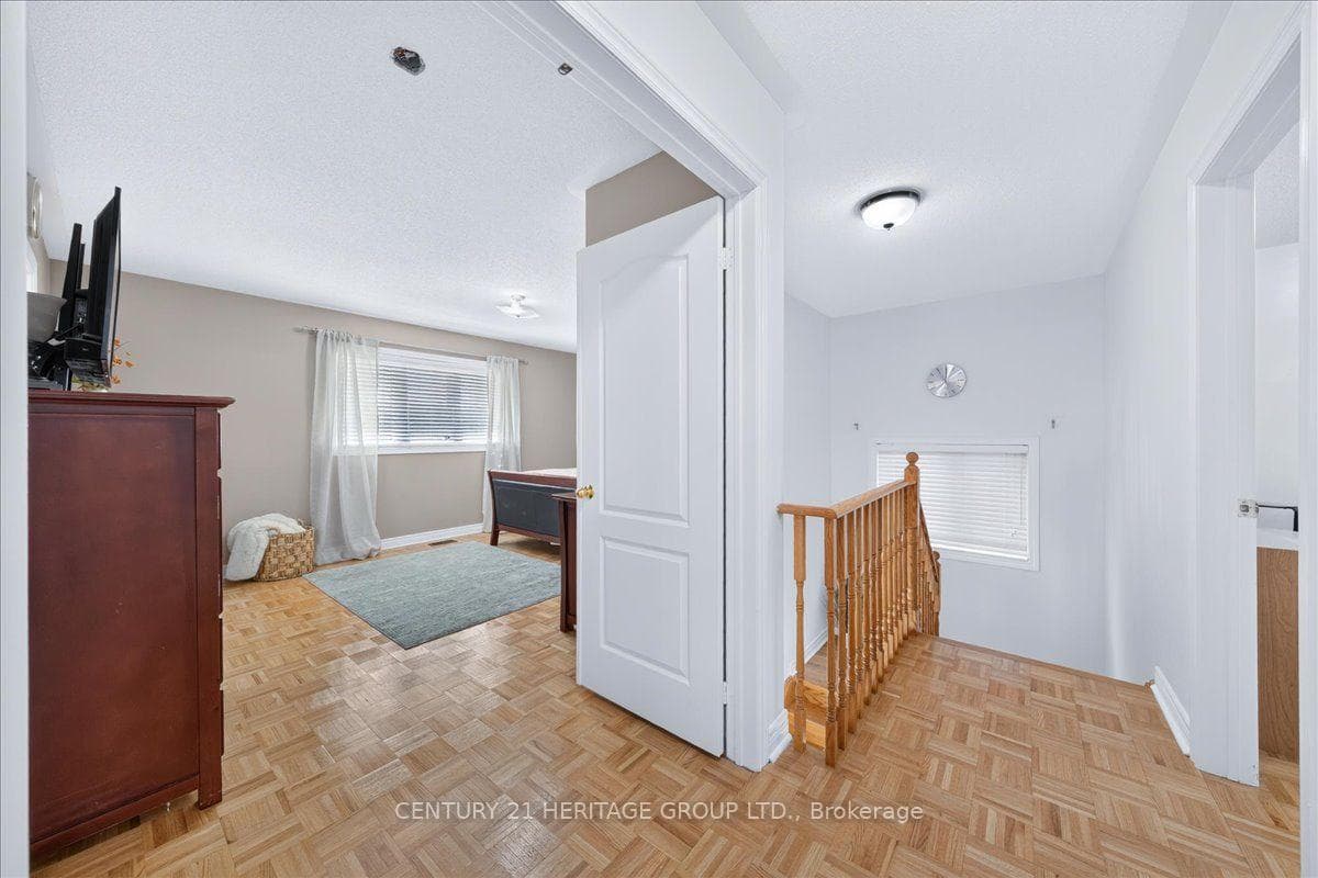 19 Reynolds Avenue photo 21